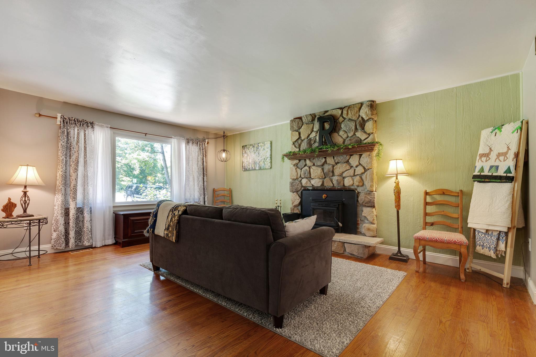 LAKE ARROWHEAD - Residential