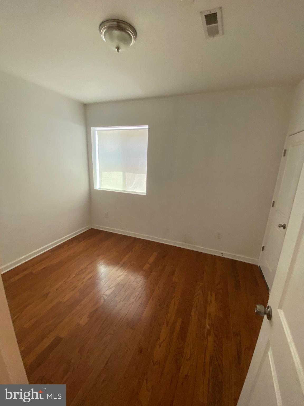 PHILADELPHIA (NORTH) - Residential Lease