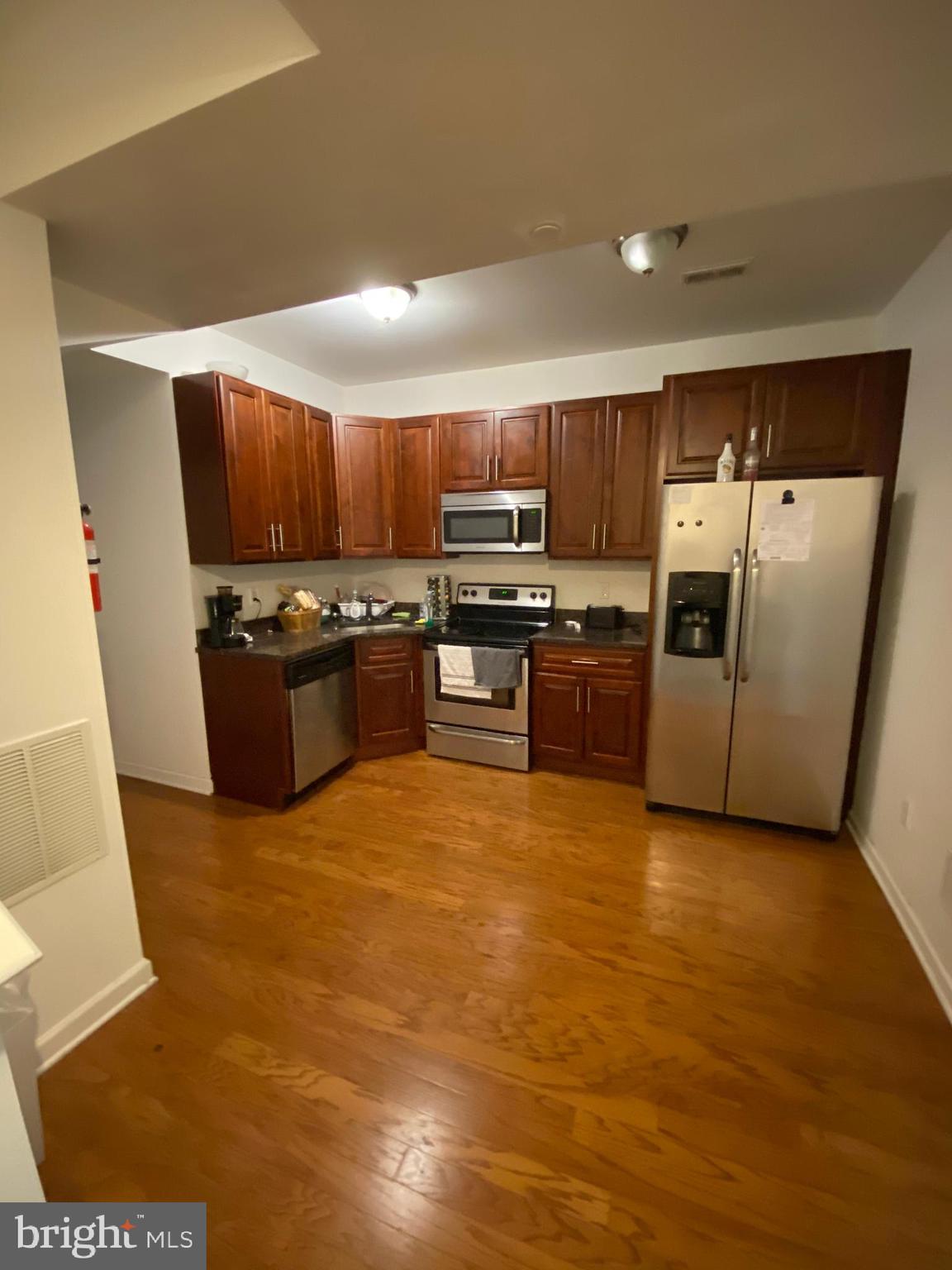 PHILADELPHIA (NORTH) - Residential Lease