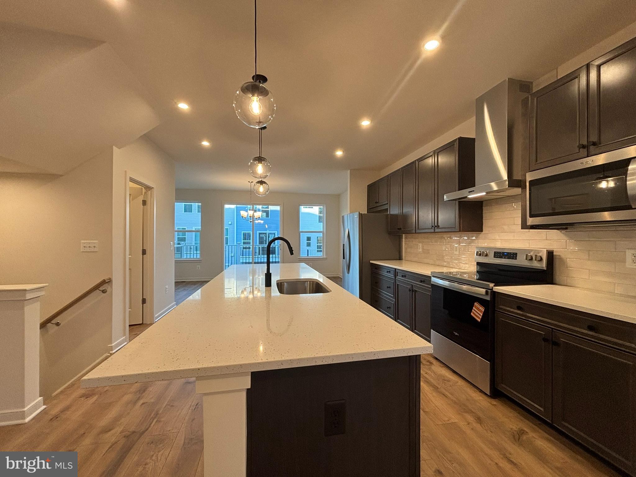 CASCADE LANDING - Residential