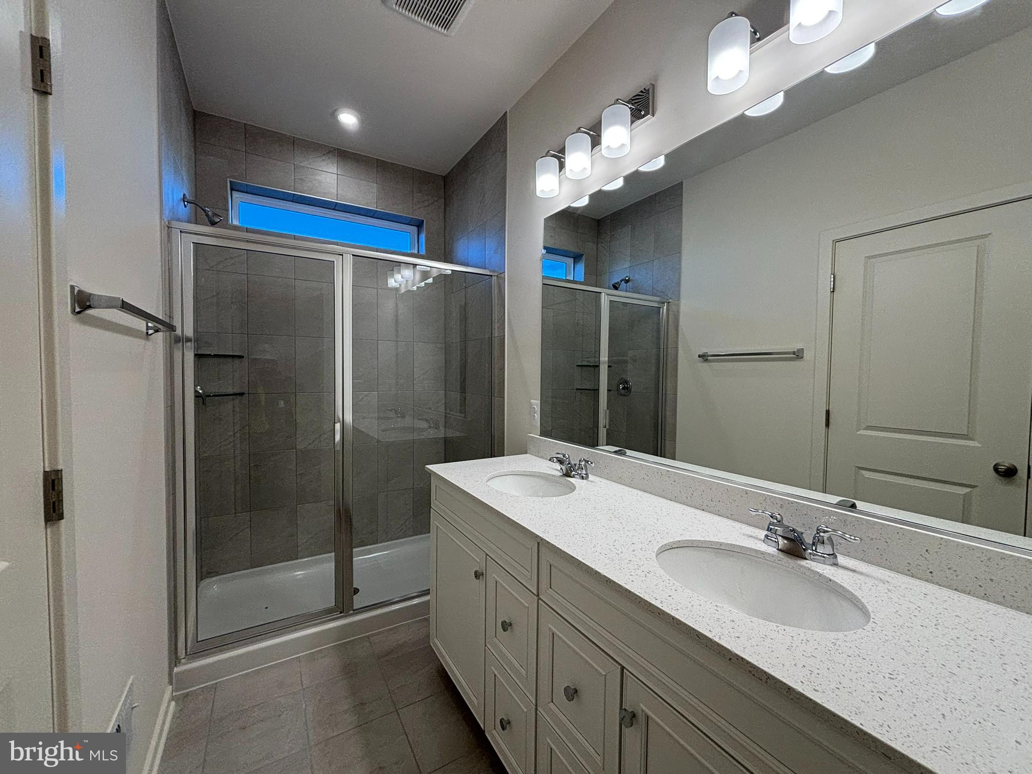 CASCADE LANDING - Residential