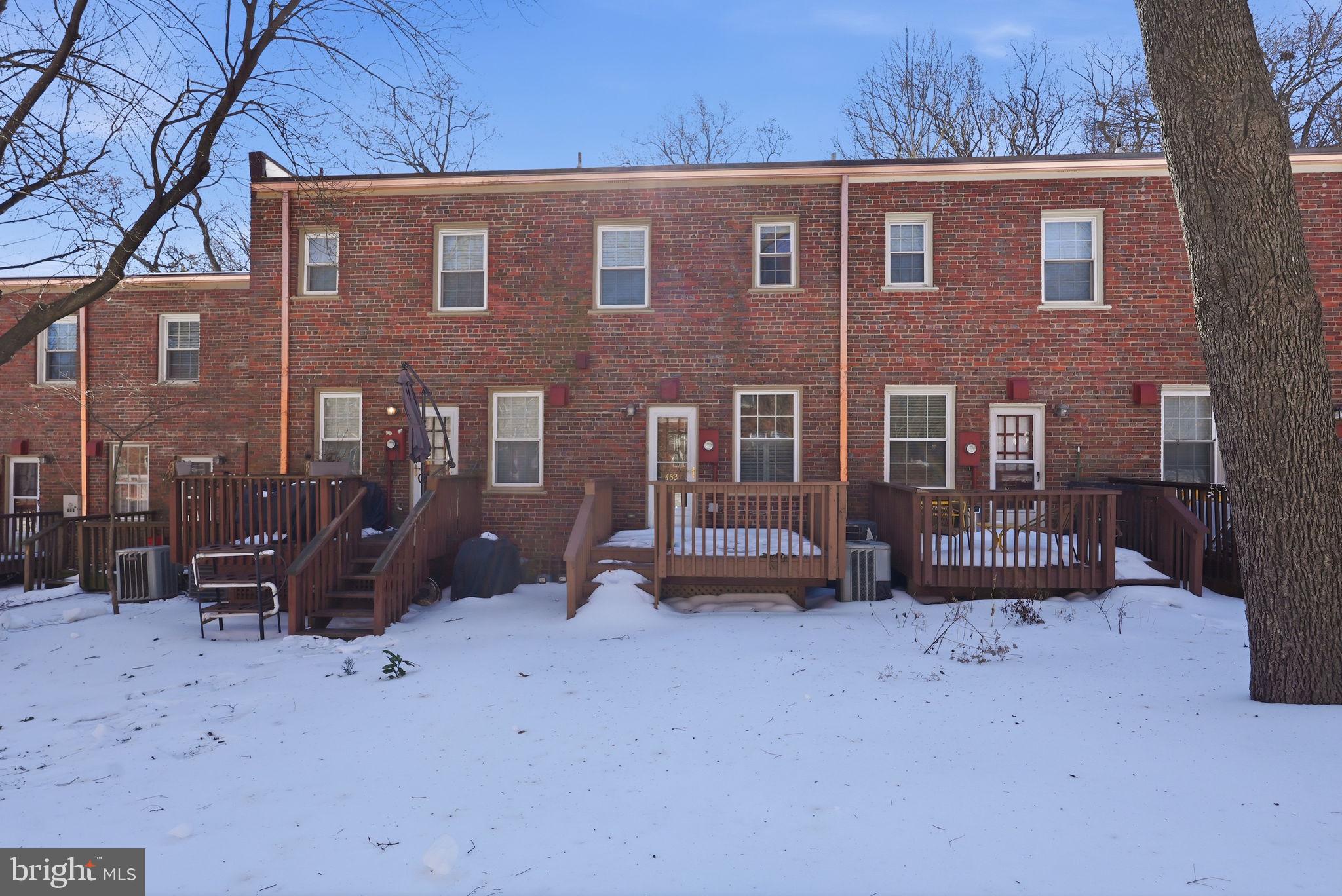 ARLINGTON VILLAGE - Residential