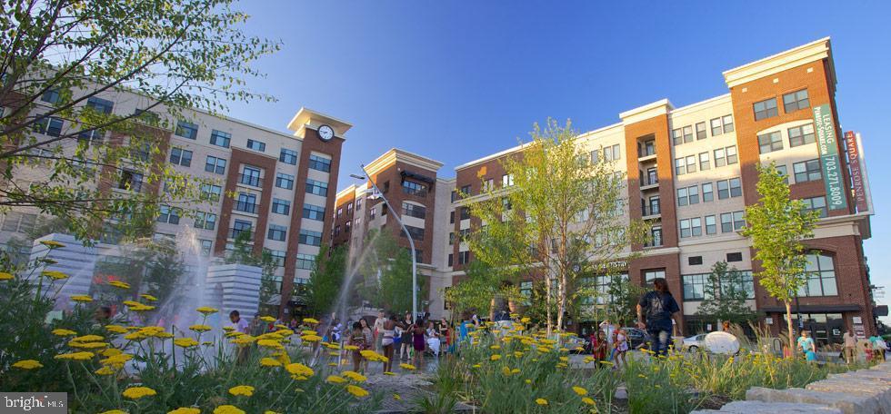 ARLINGTON VILLAGE - Residential