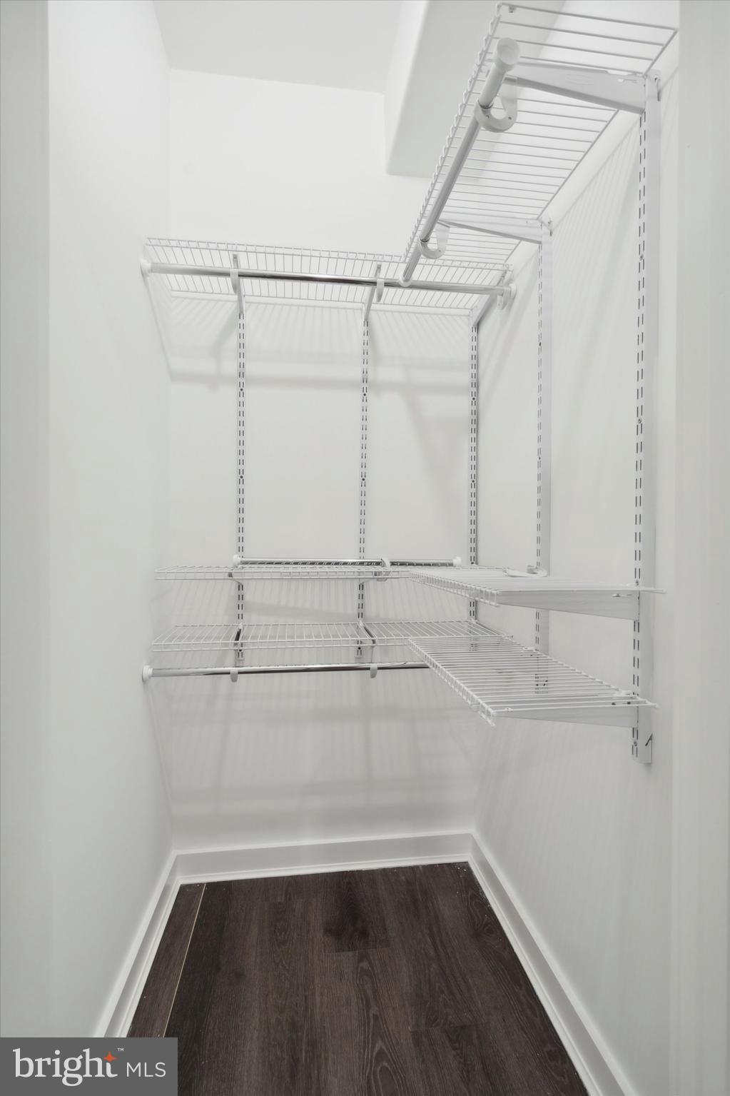 UNIVERSITY CITY - Commercial Sale