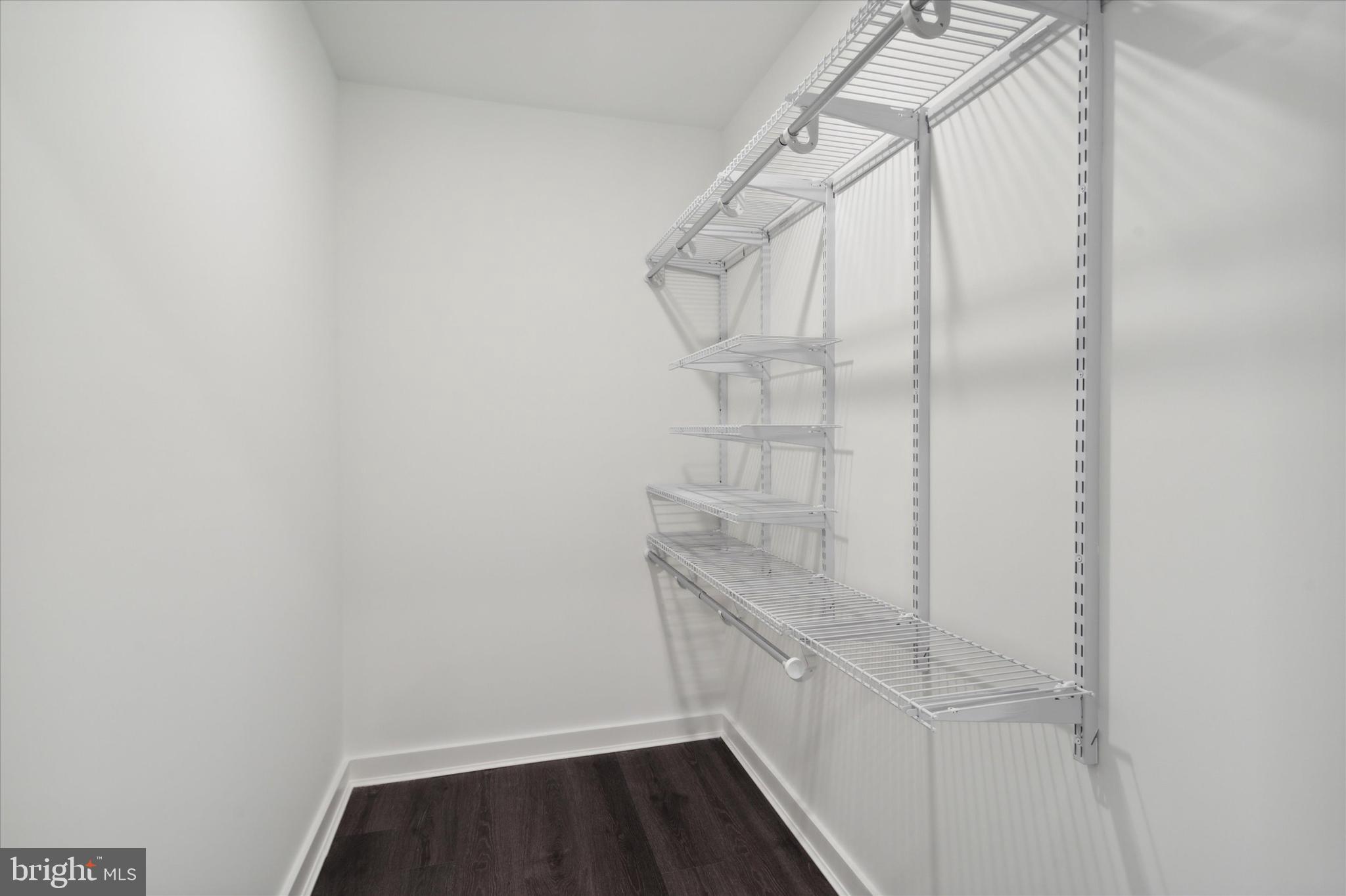 UNIVERSITY CITY - Commercial Sale