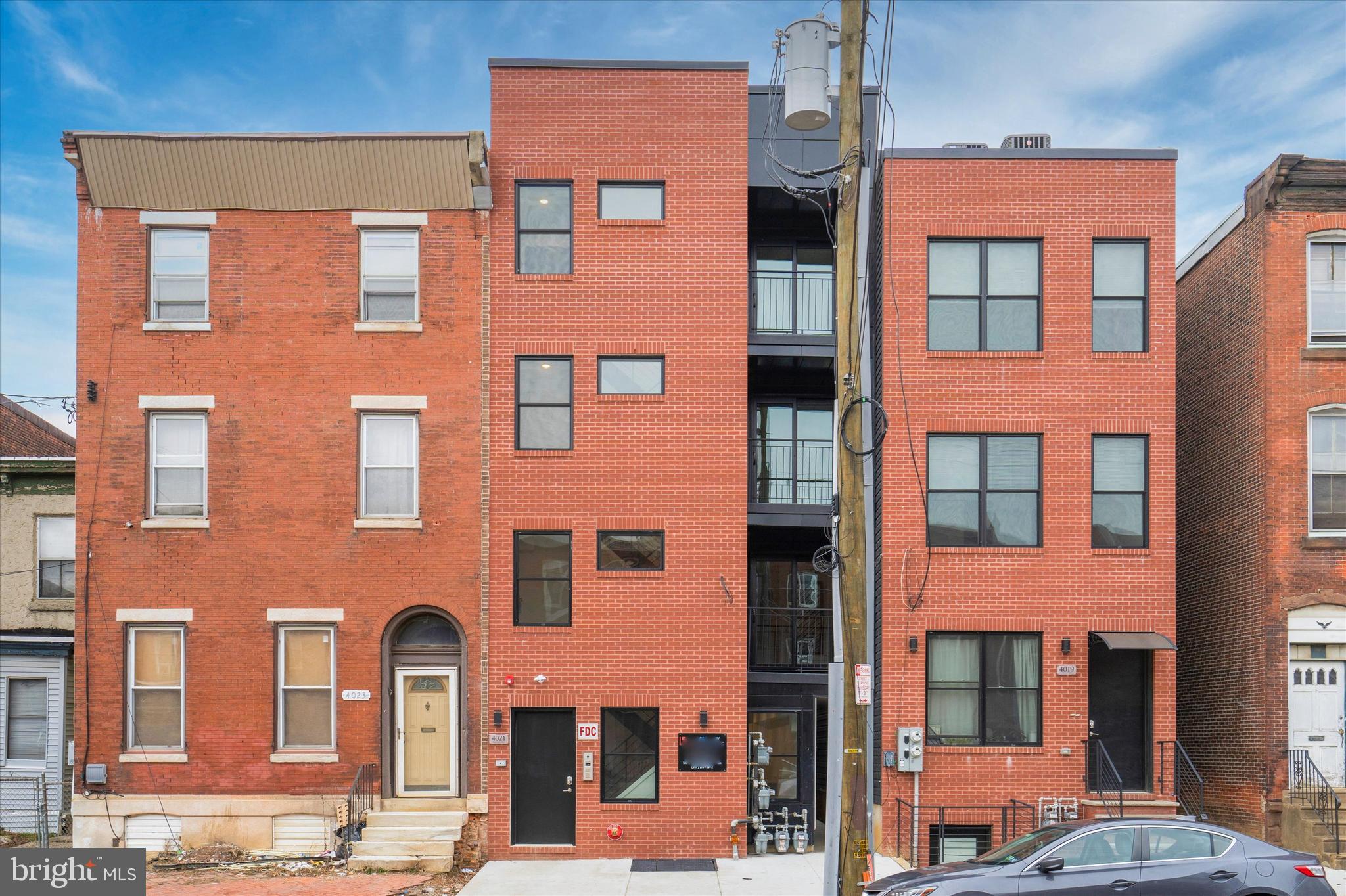 UNIVERSITY CITY - Commercial Sale