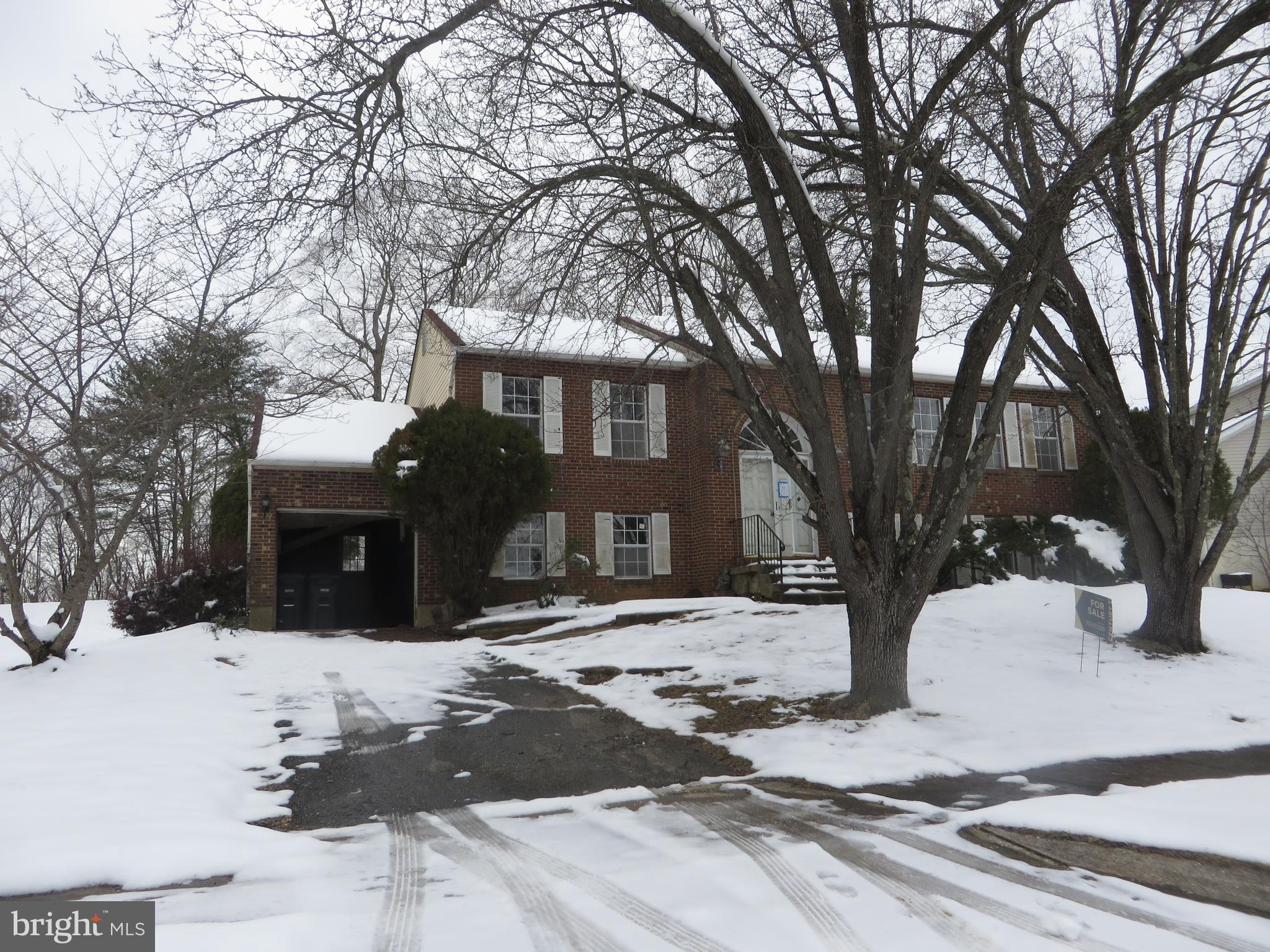 MARY-CATHERINE ESTATES - Residential