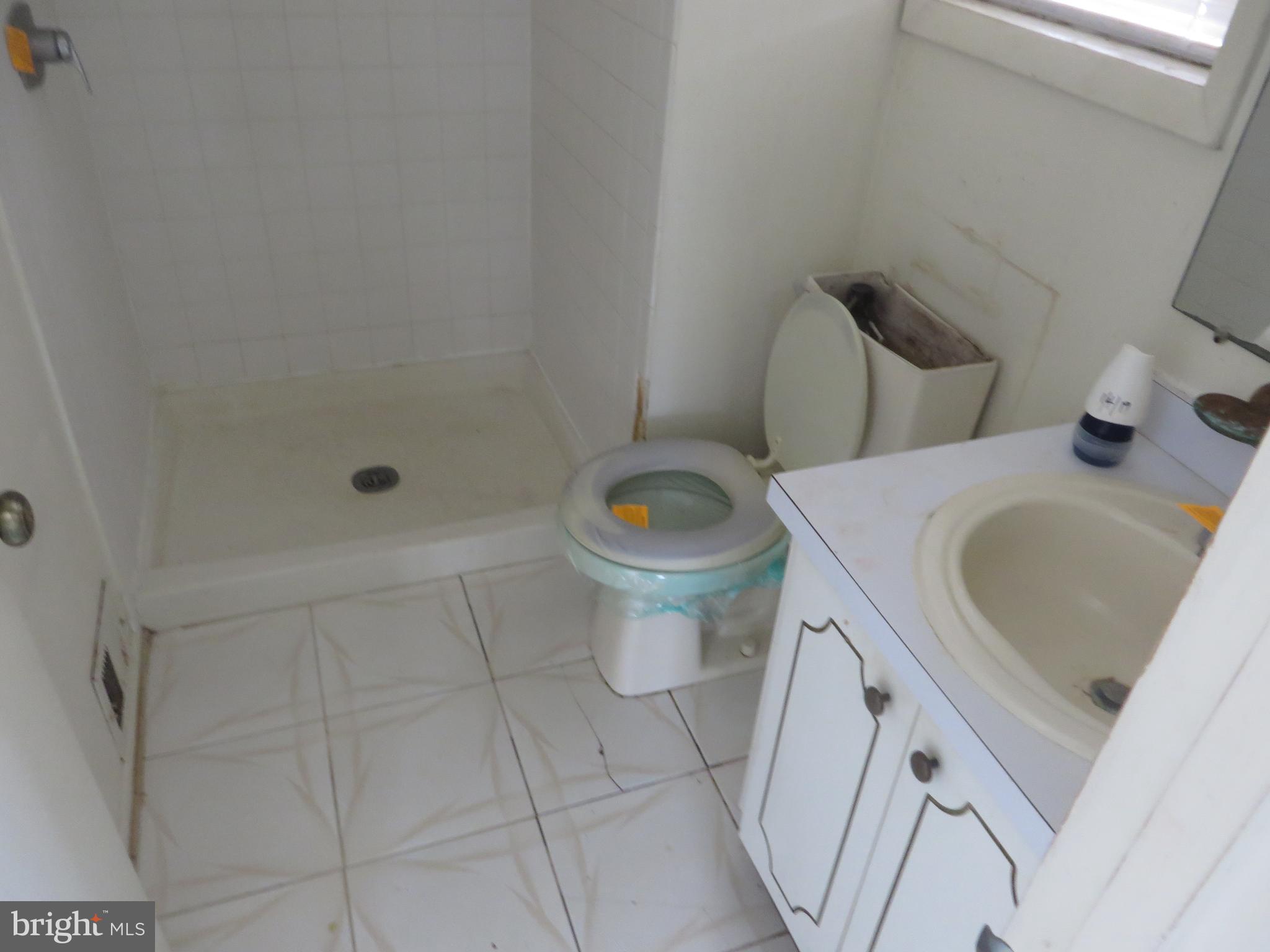 MARY-CATHERINE ESTATES - Residential