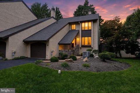 Townhouse For Sale - 88 Golf Club Drive<br/> Bucks County, LANGHORNE, PA 19047