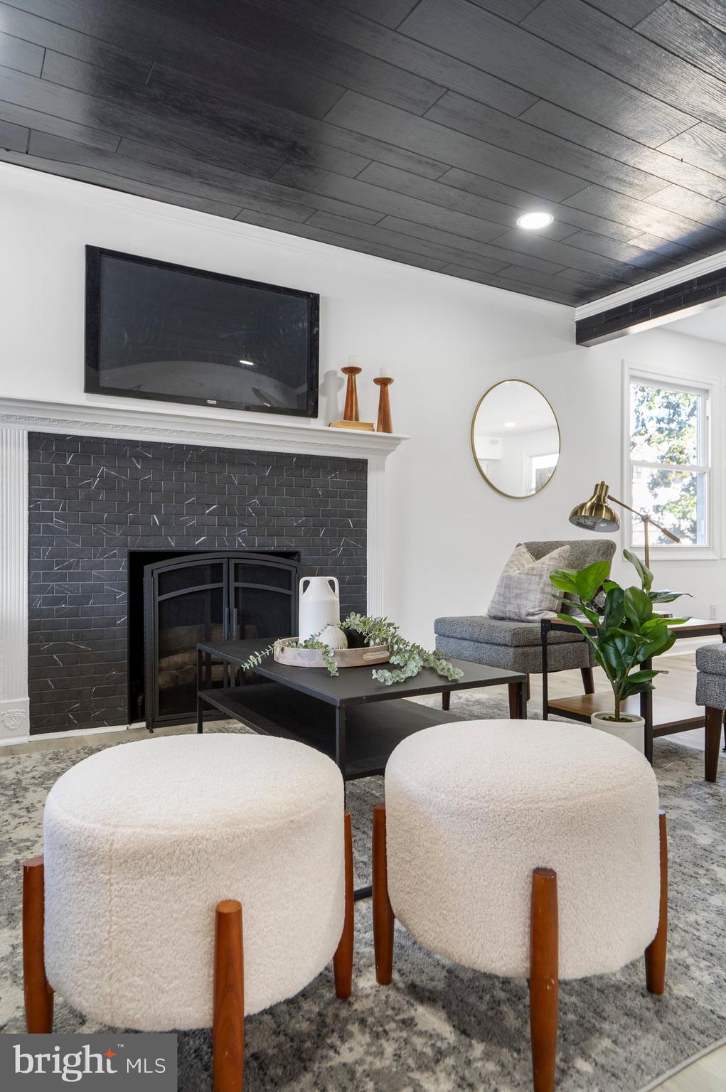 ROLAND TERRACE - Residential