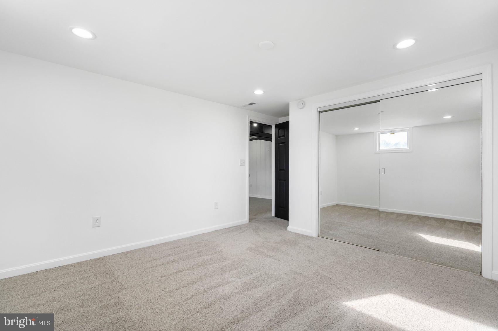 ROLAND TERRACE - Residential