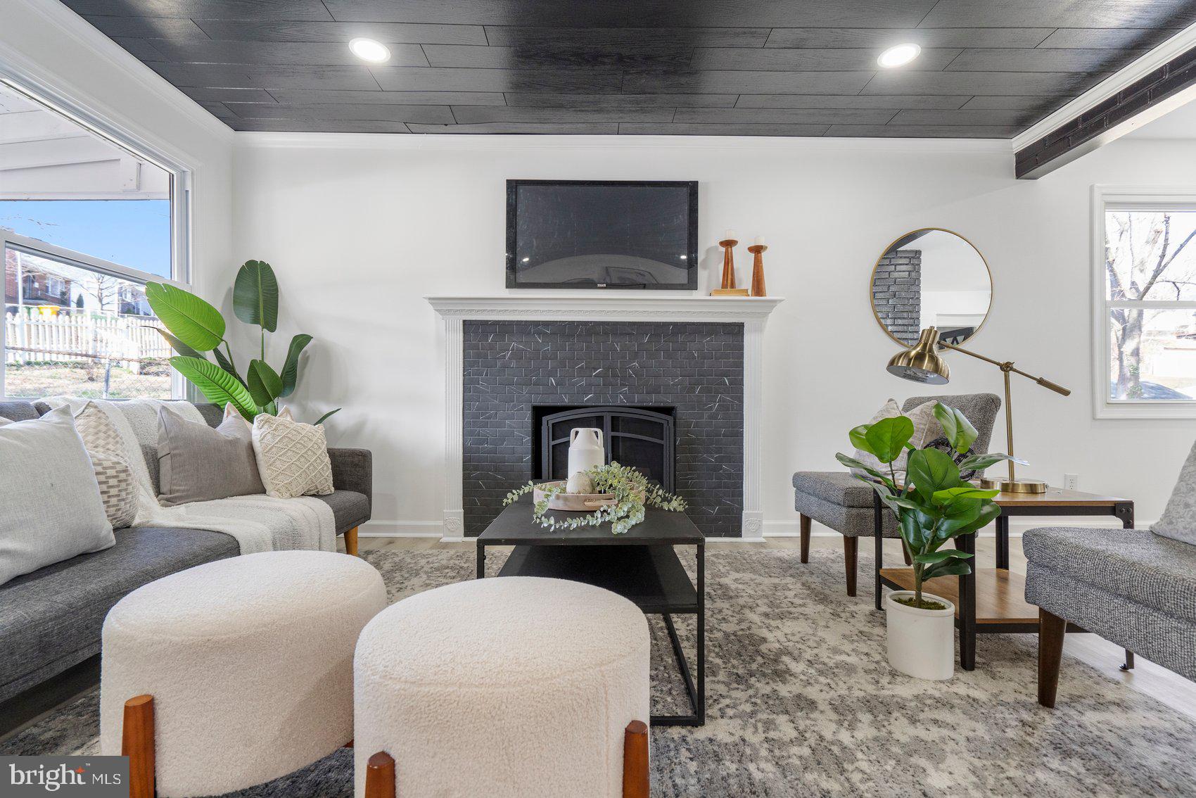 ROLAND TERRACE - Residential