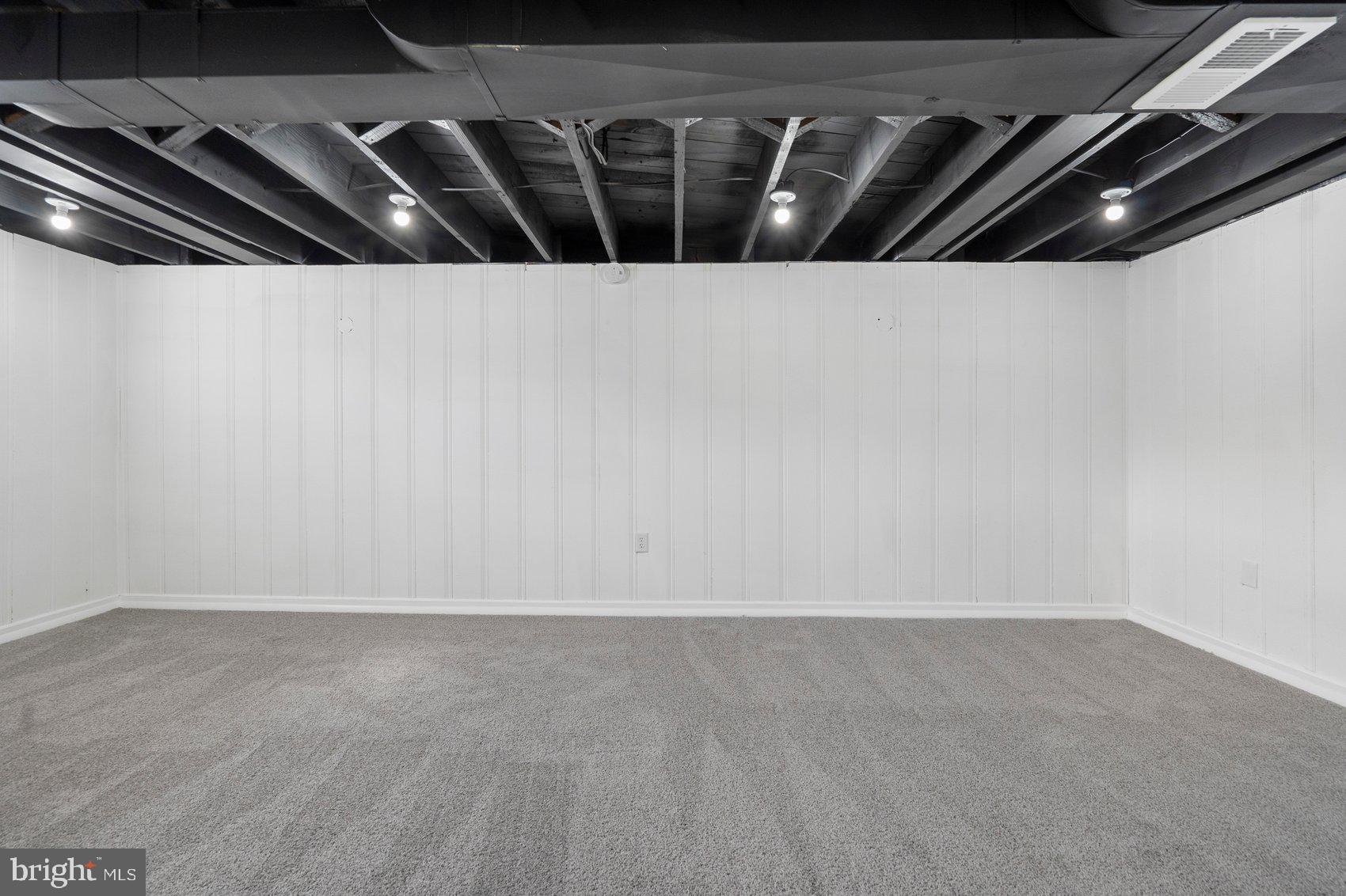 ROLAND TERRACE - Residential