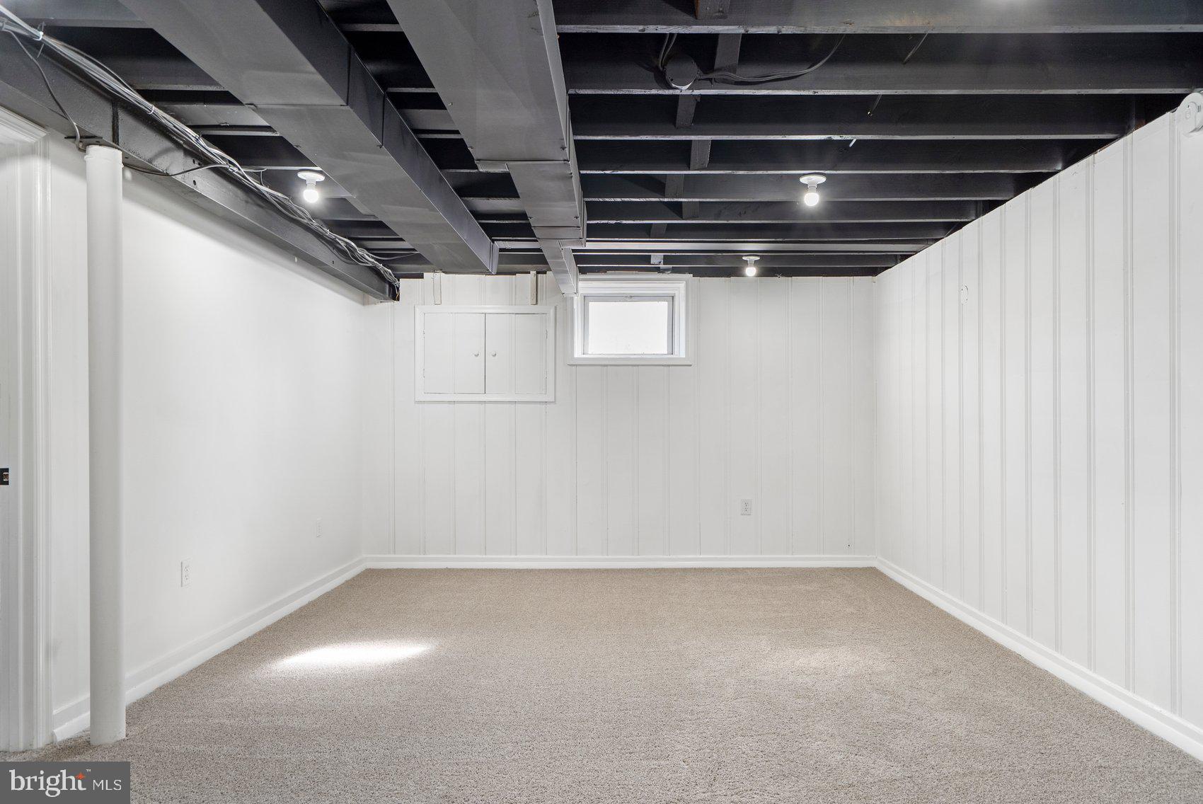 ROLAND TERRACE - Residential