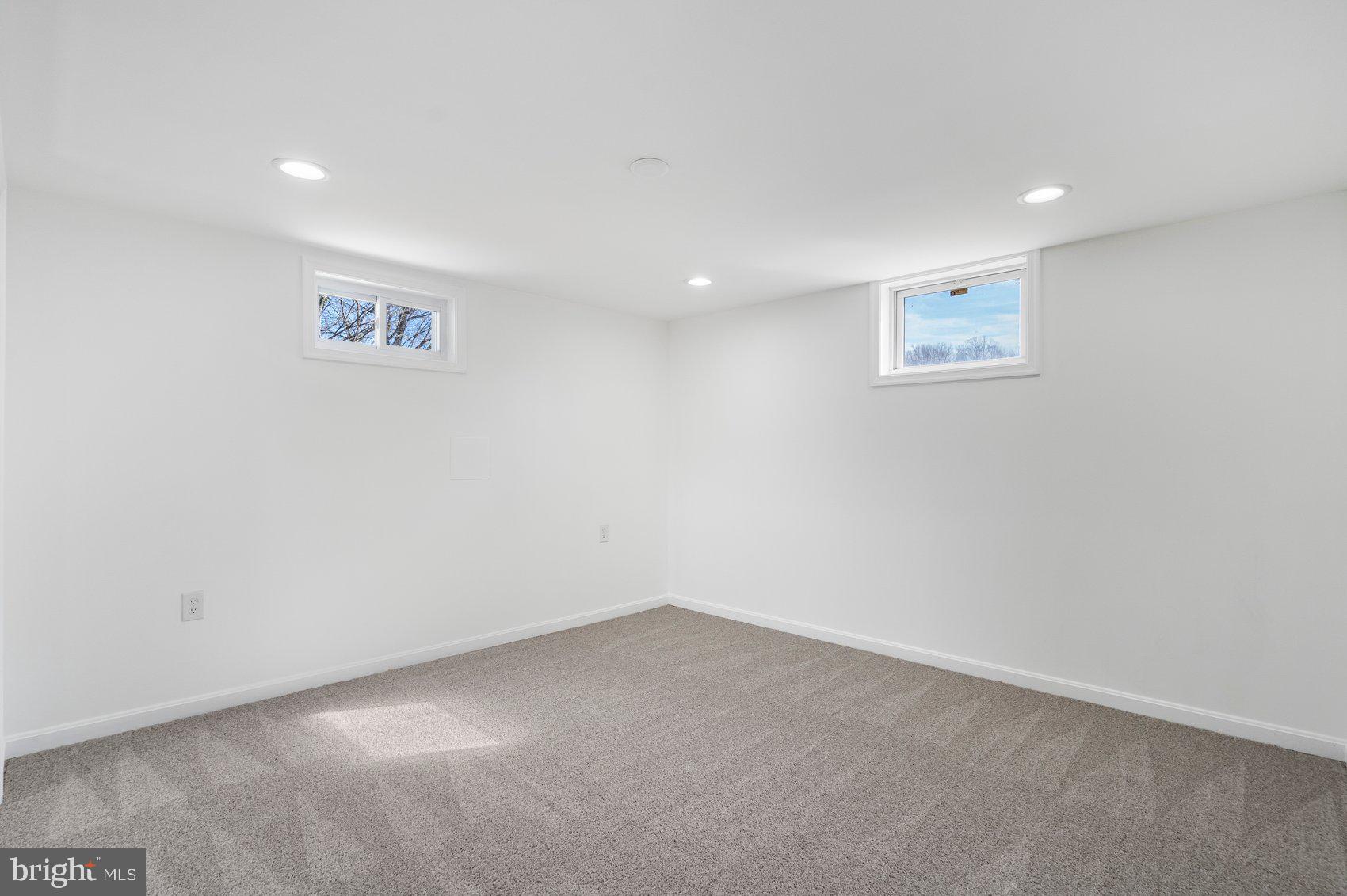 ROLAND TERRACE - Residential