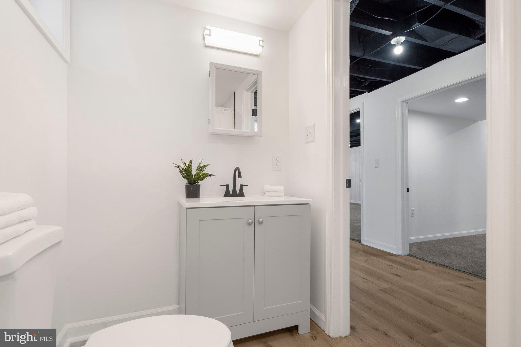 ROLAND TERRACE - Residential