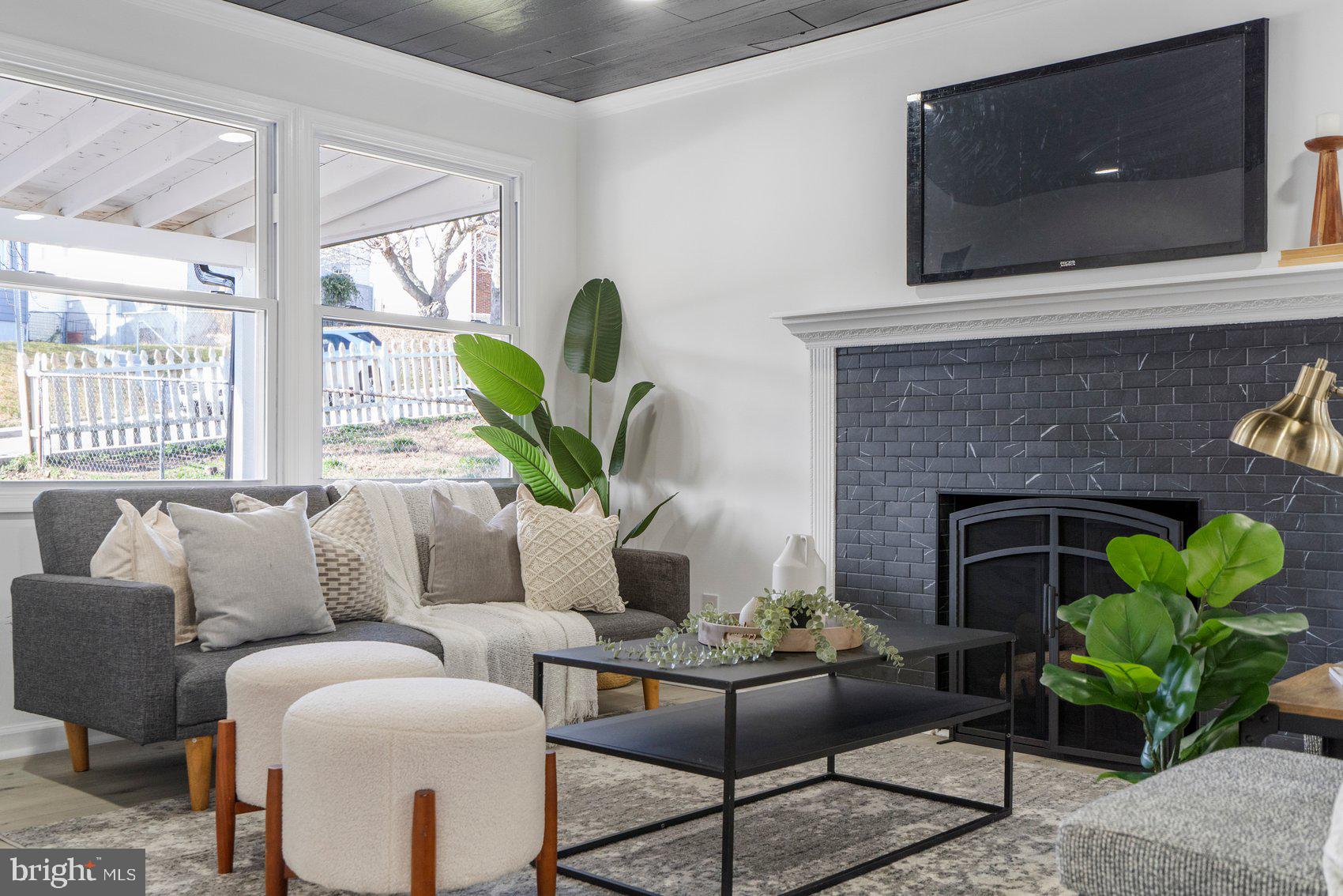 ROLAND TERRACE - Residential