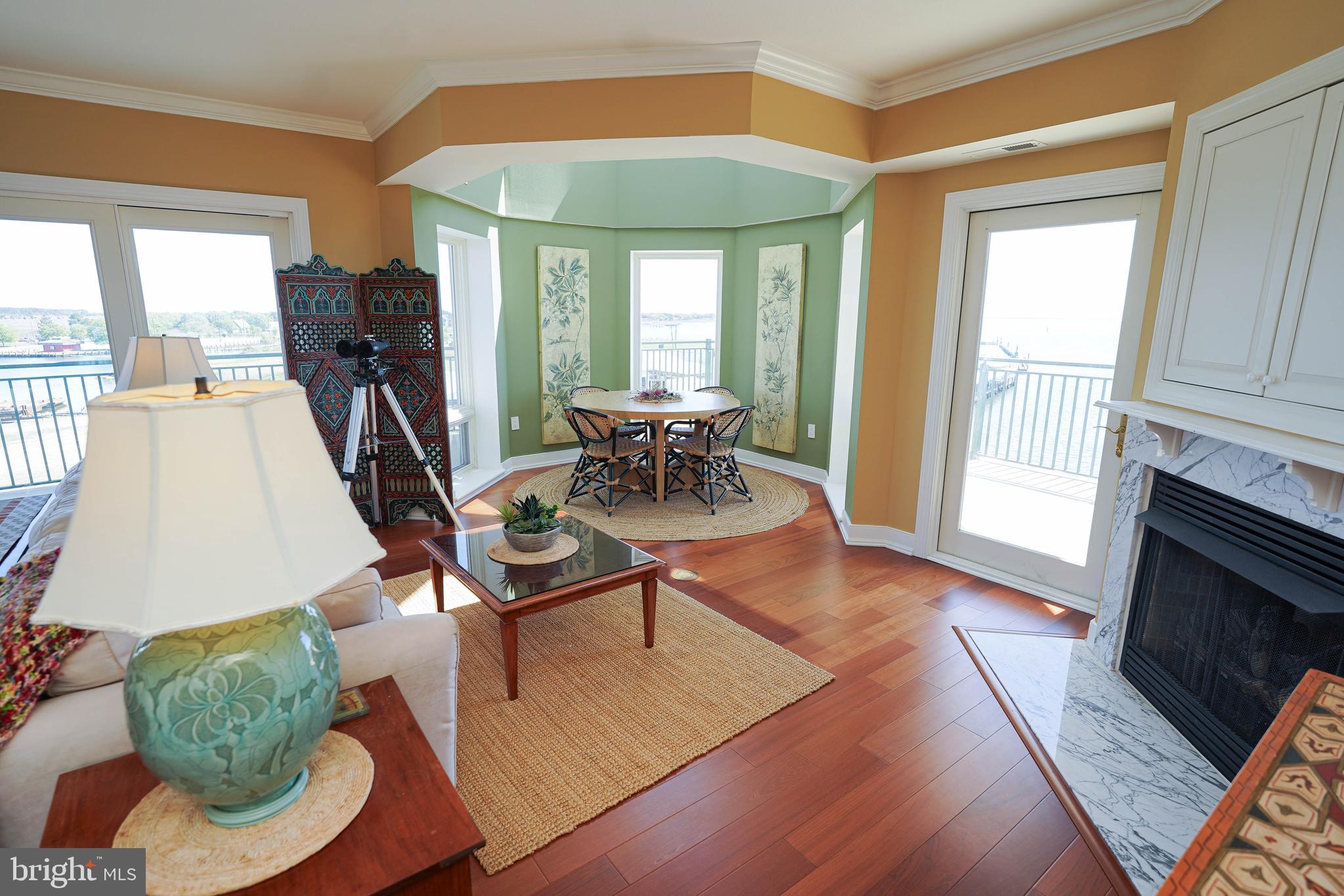 1 DOCK STREET 402