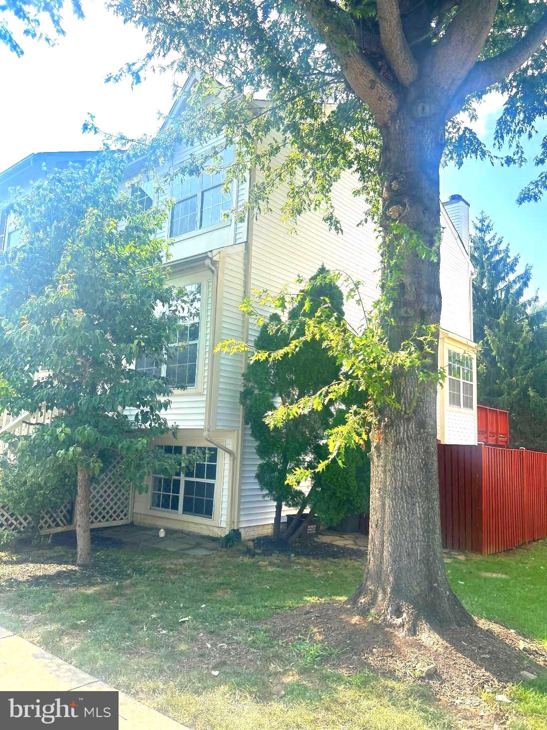 14220 AUTUMN CIRCLE