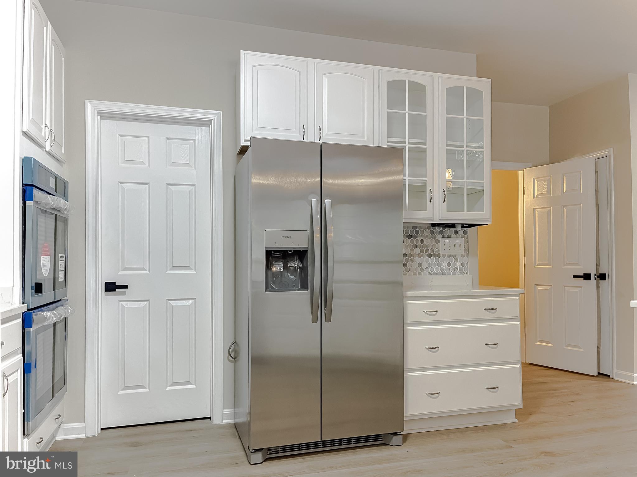 LORINS PRIDE - Residential