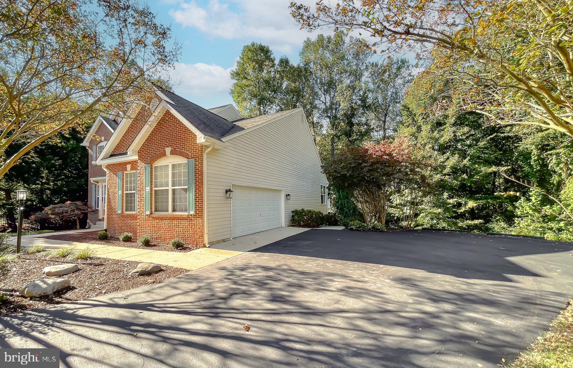 LORINS PRIDE - Residential