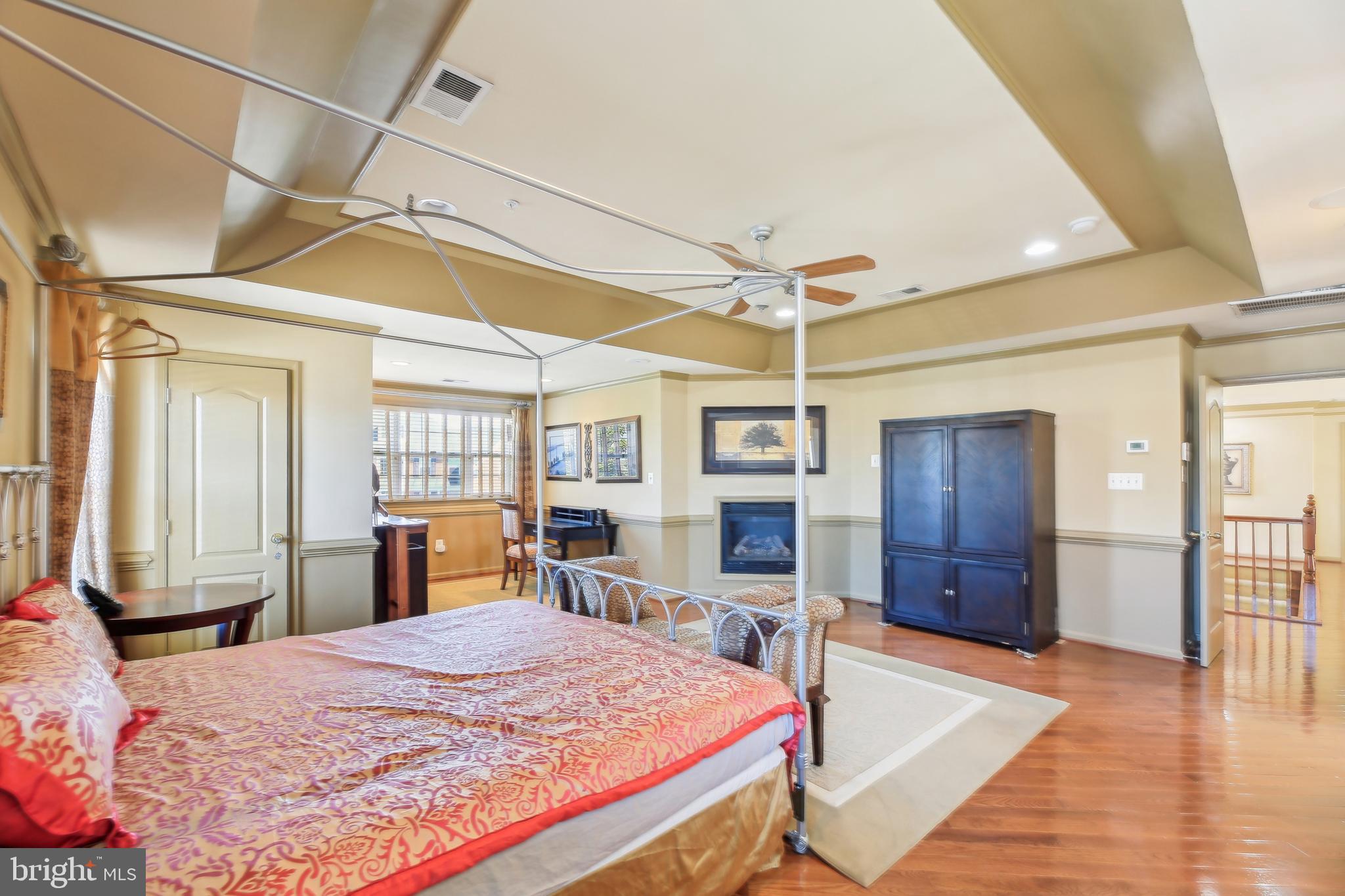 WILSHIRE - Residential