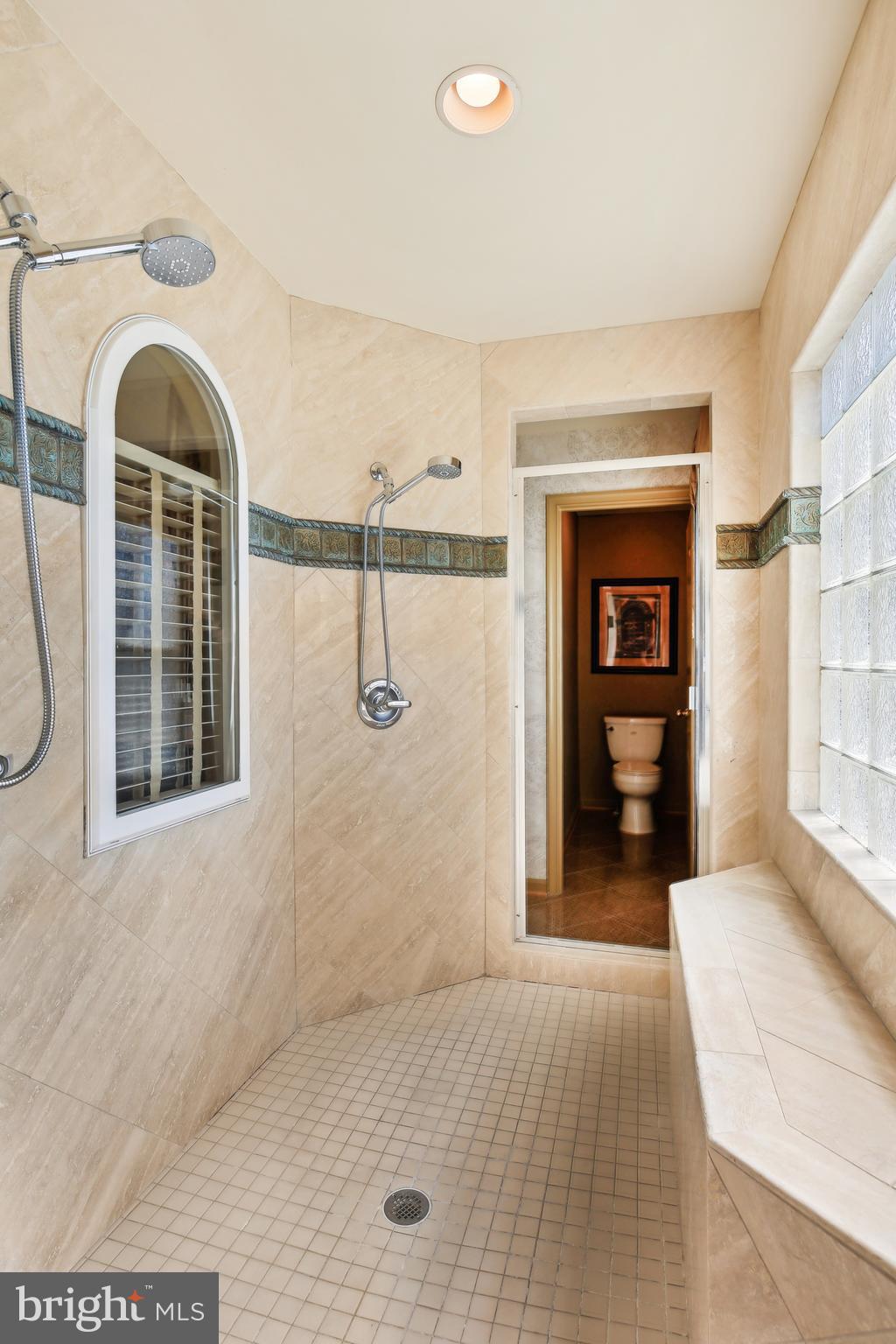 WILSHIRE - Residential