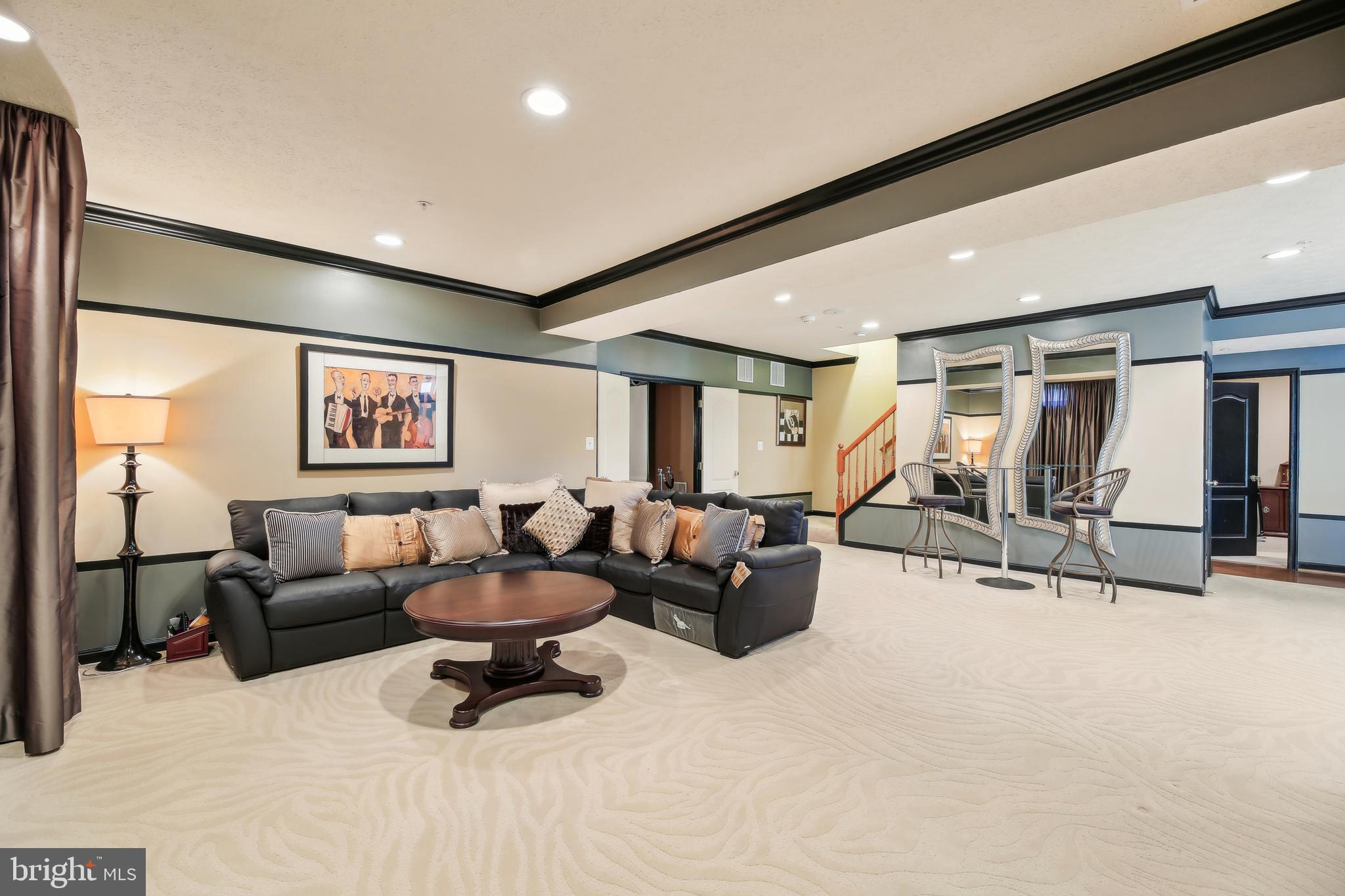 WILSHIRE - Residential