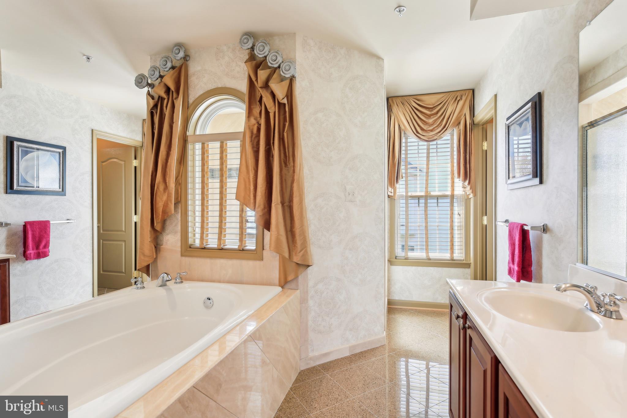 WILSHIRE - Residential