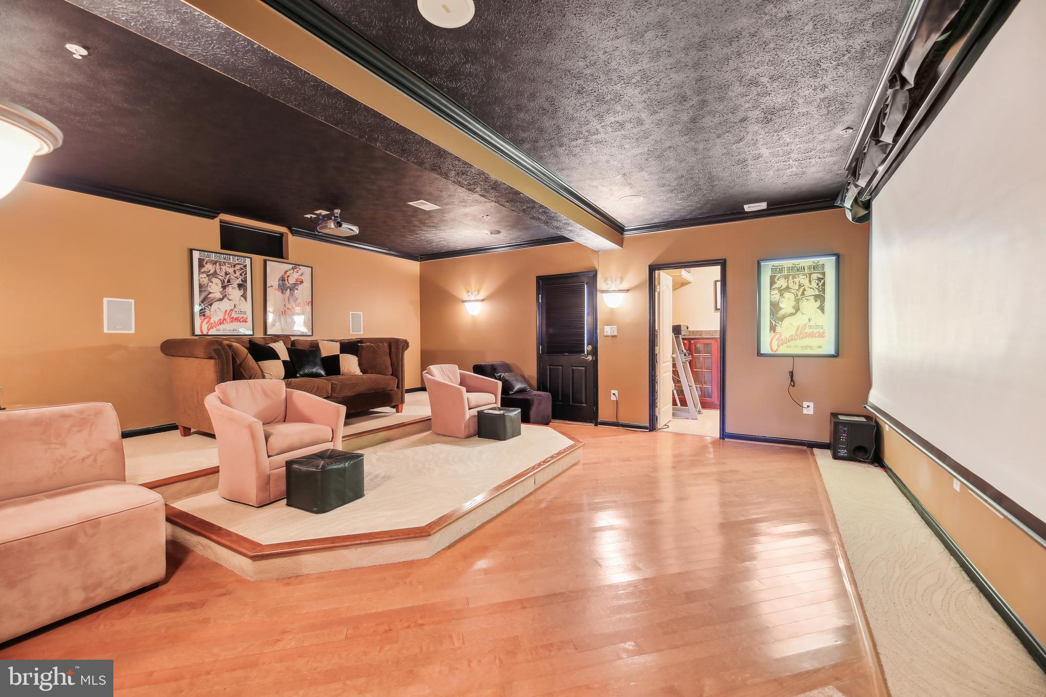 WILSHIRE - Residential