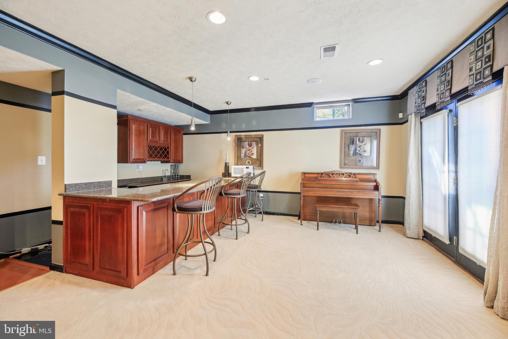 WILSHIRE - Residential