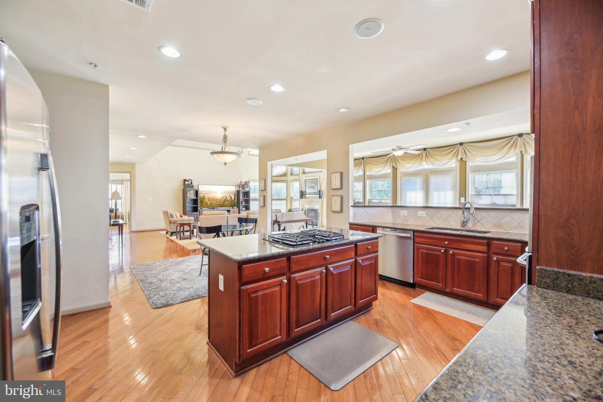 WILSHIRE - Residential