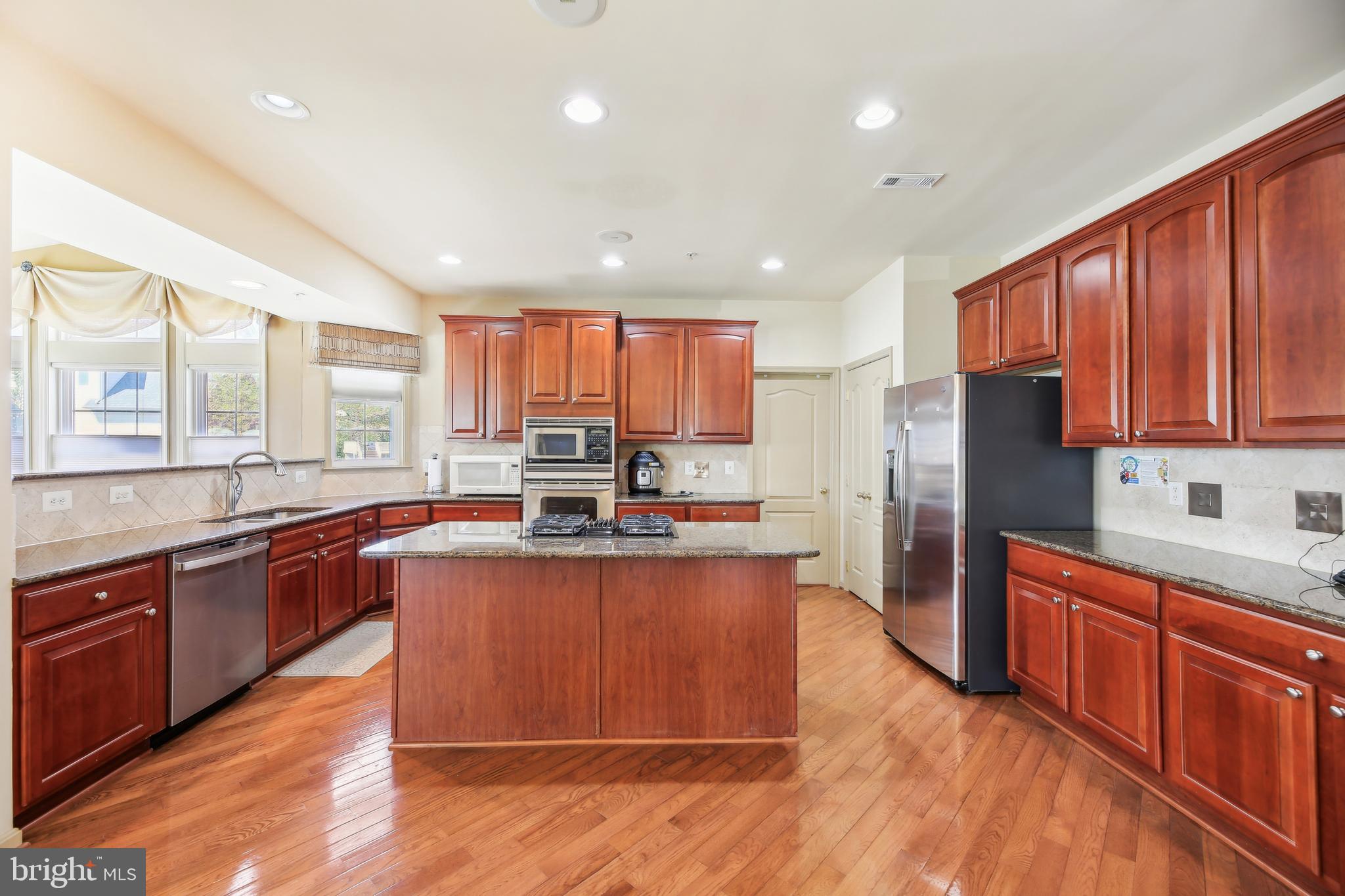 WILSHIRE - Residential