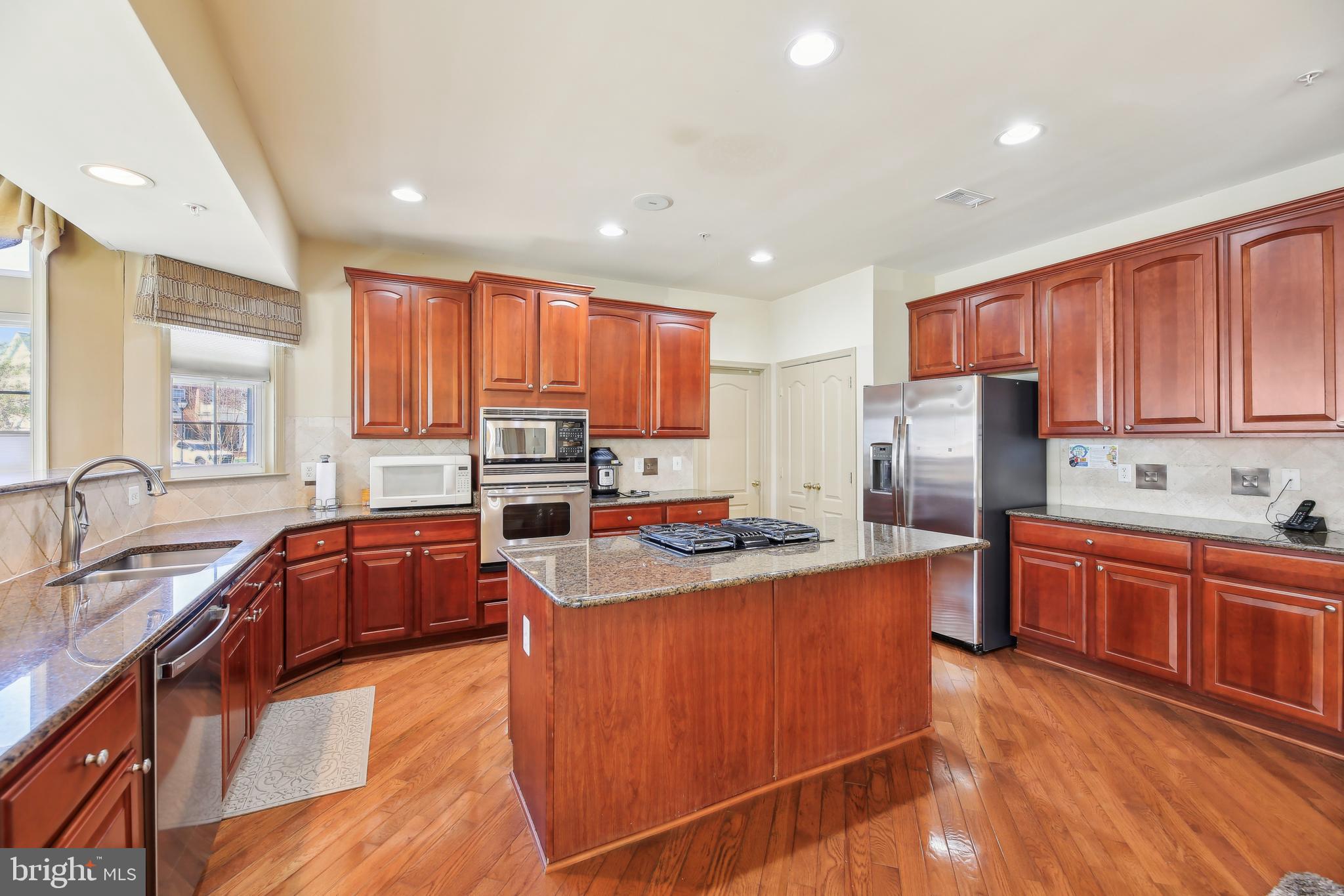 WILSHIRE - Residential