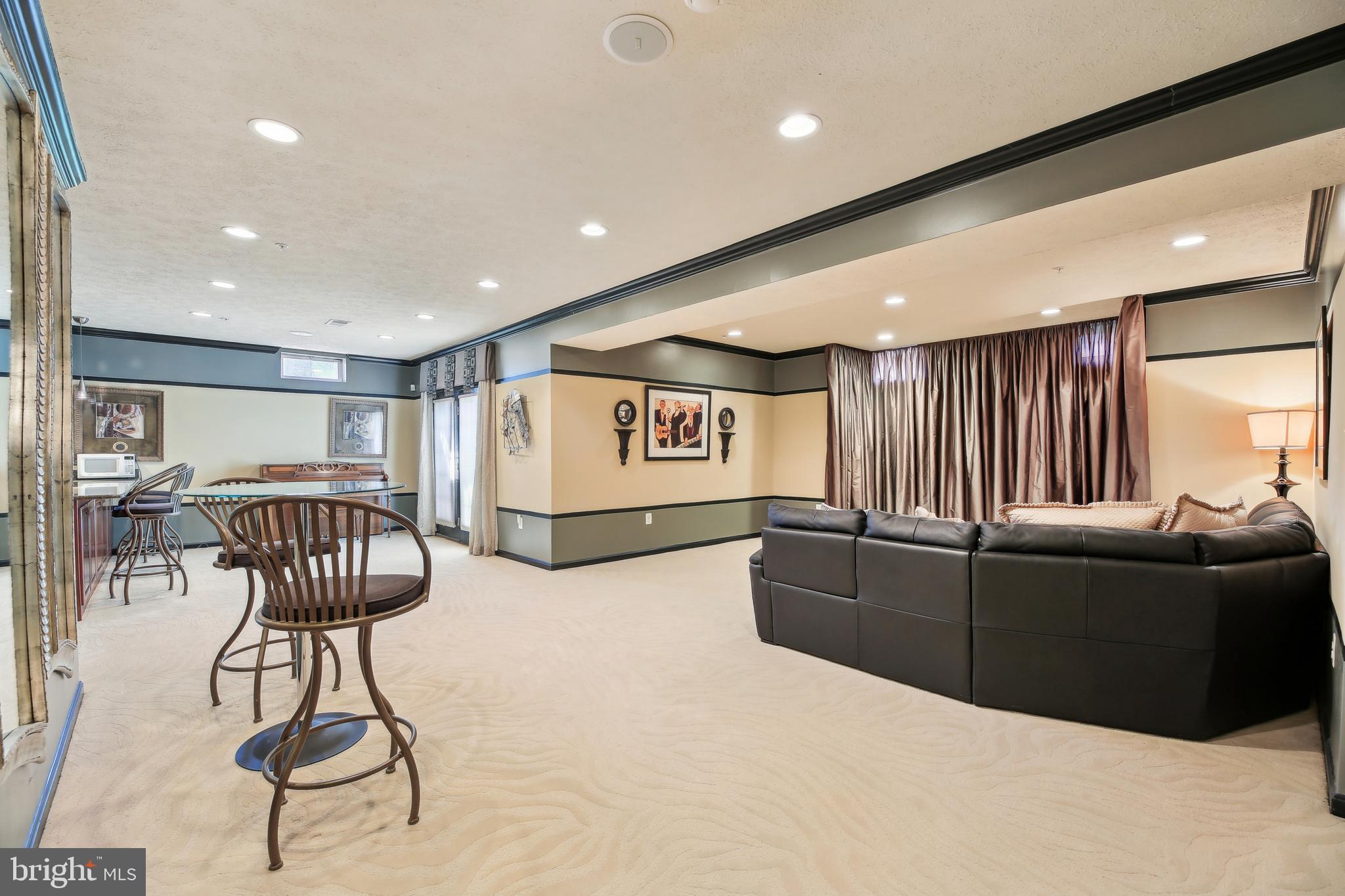 WILSHIRE - Residential