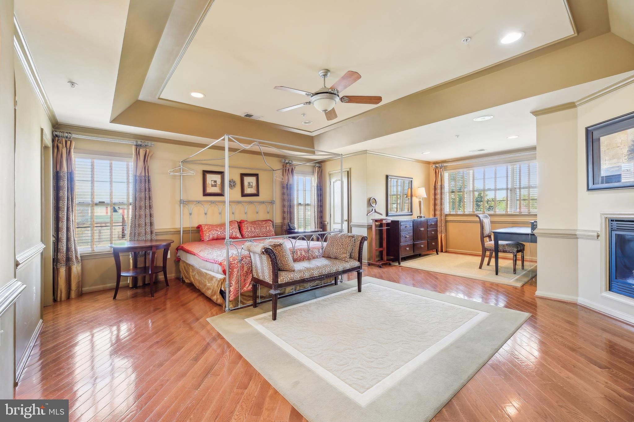 WILSHIRE - Residential