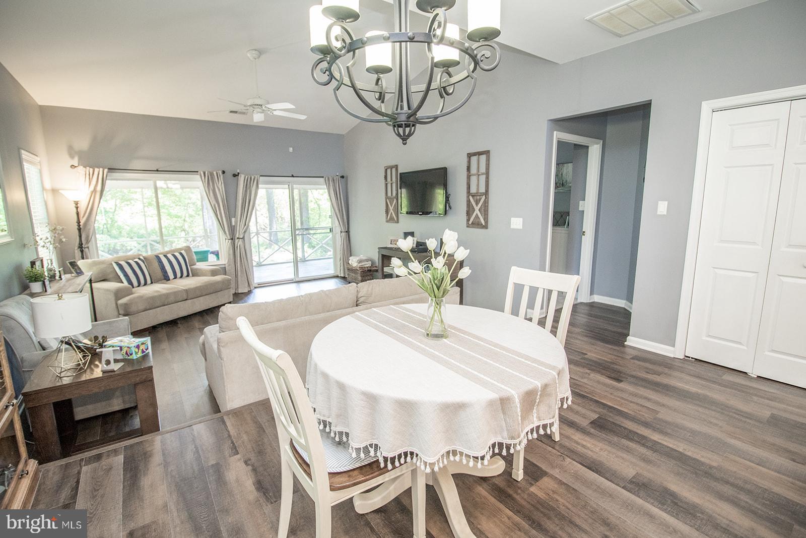 POTOMAC BEACH - Residential