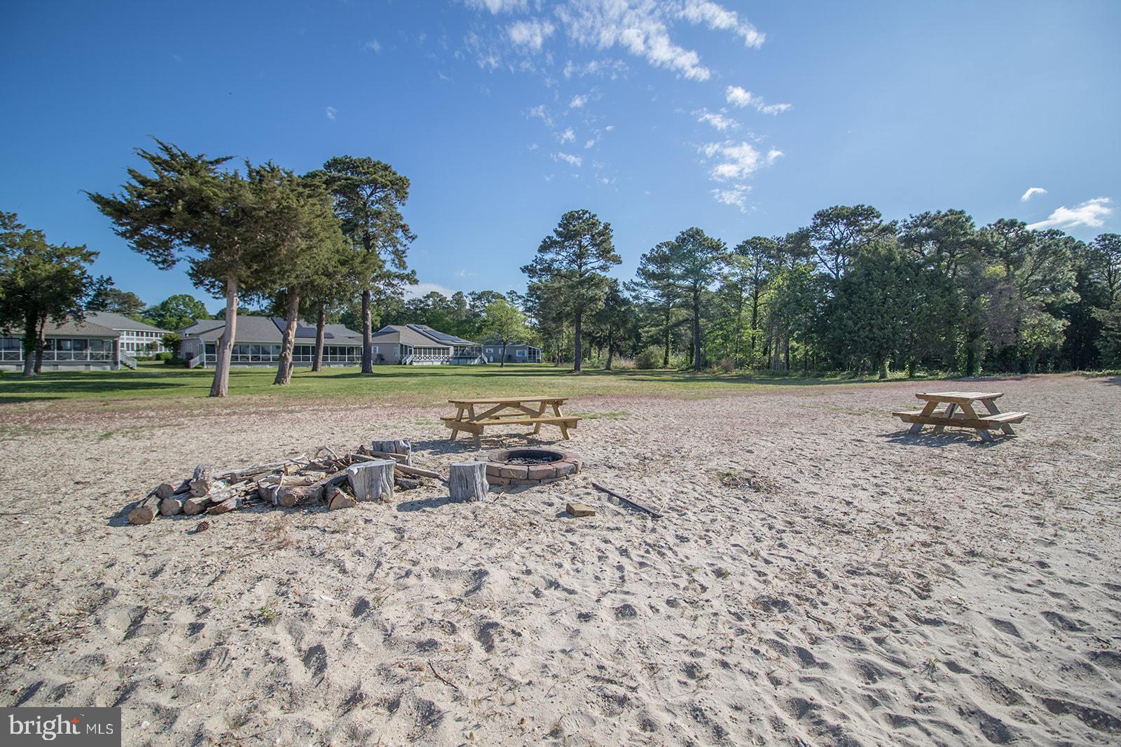 POTOMAC BEACH - Residential