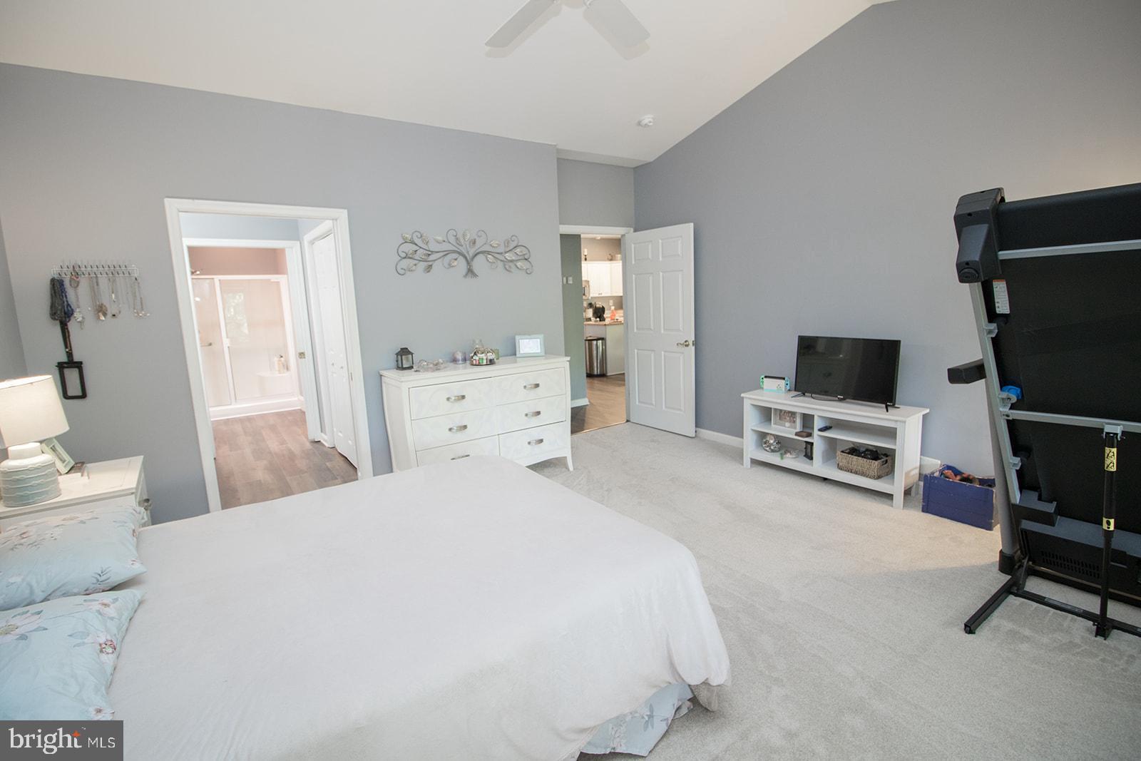 POTOMAC BEACH - Residential