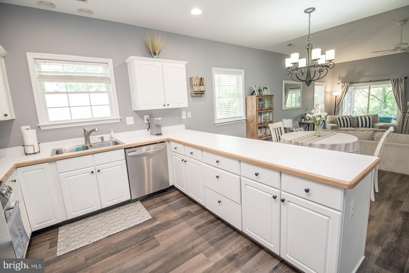 POTOMAC BEACH - Residential