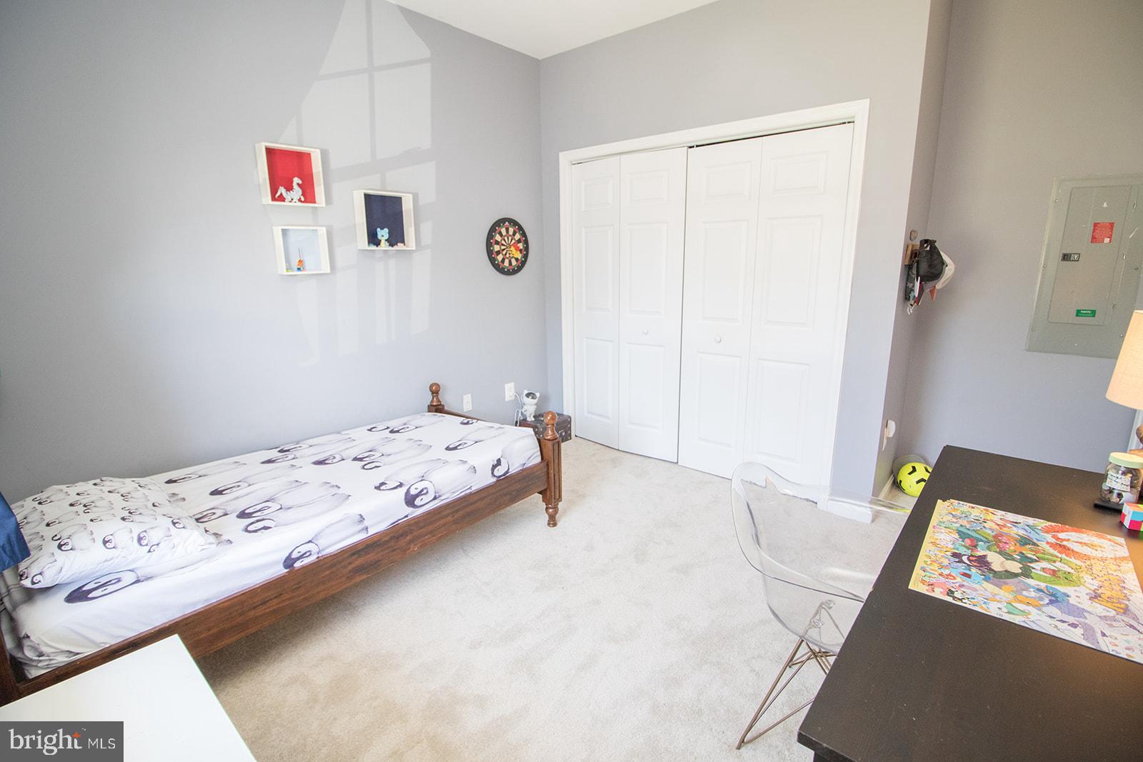 POTOMAC BEACH - Residential