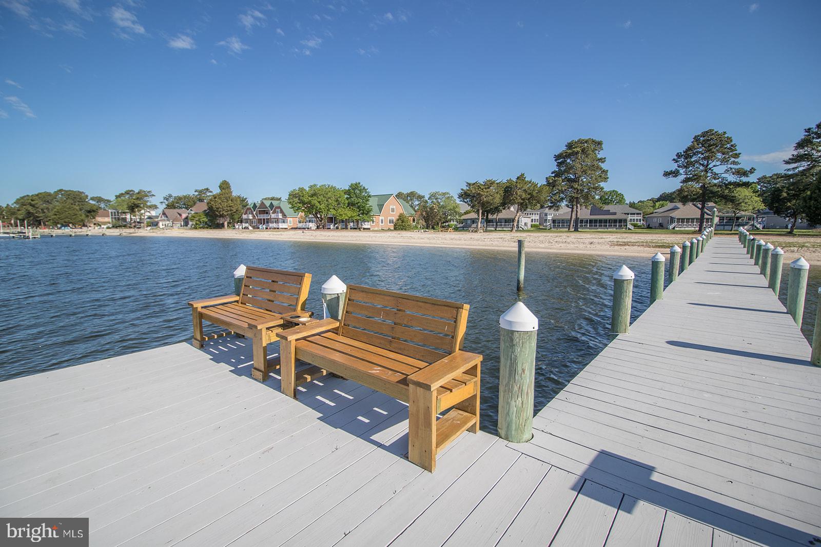 POTOMAC BEACH - Residential