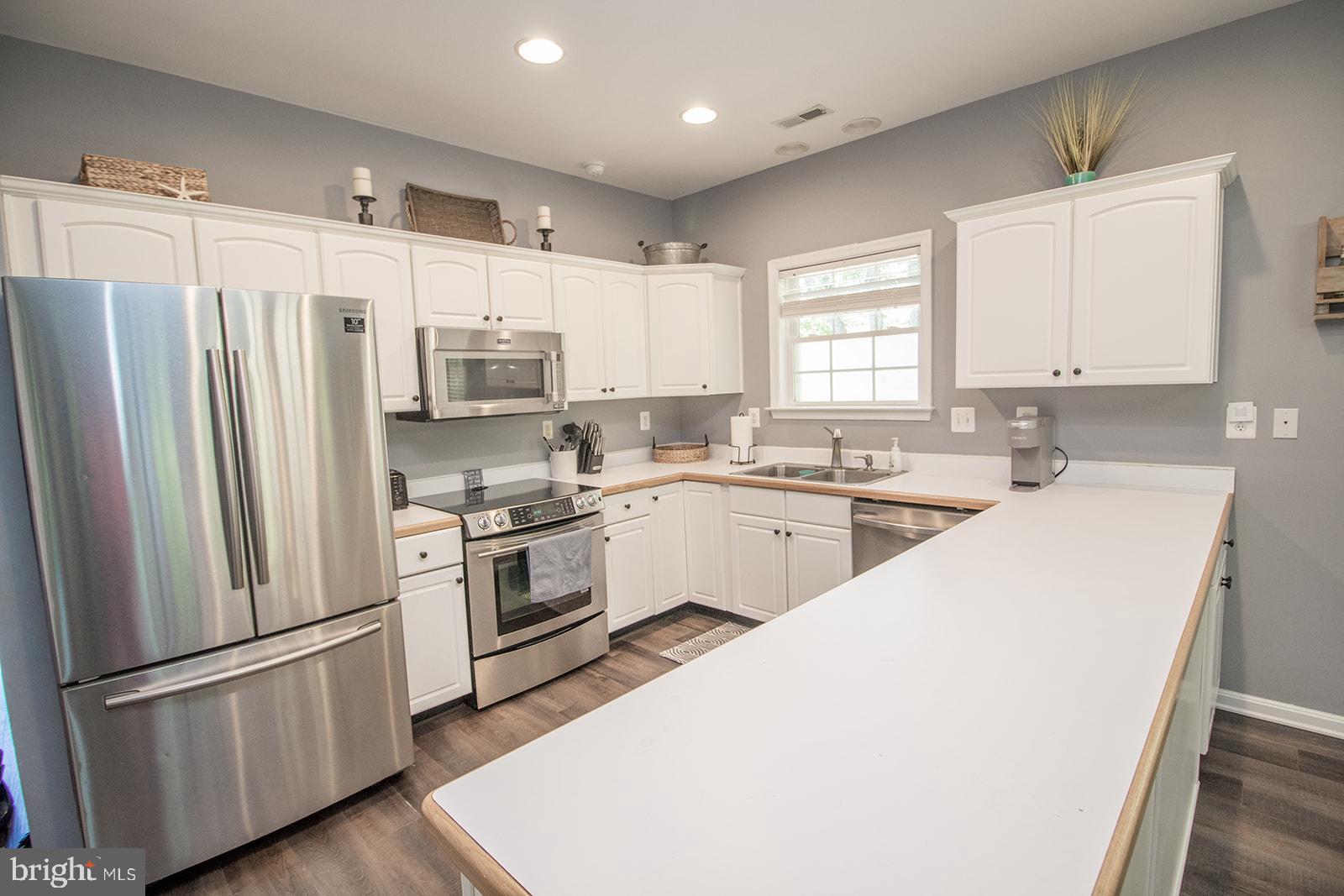 POTOMAC BEACH - Residential