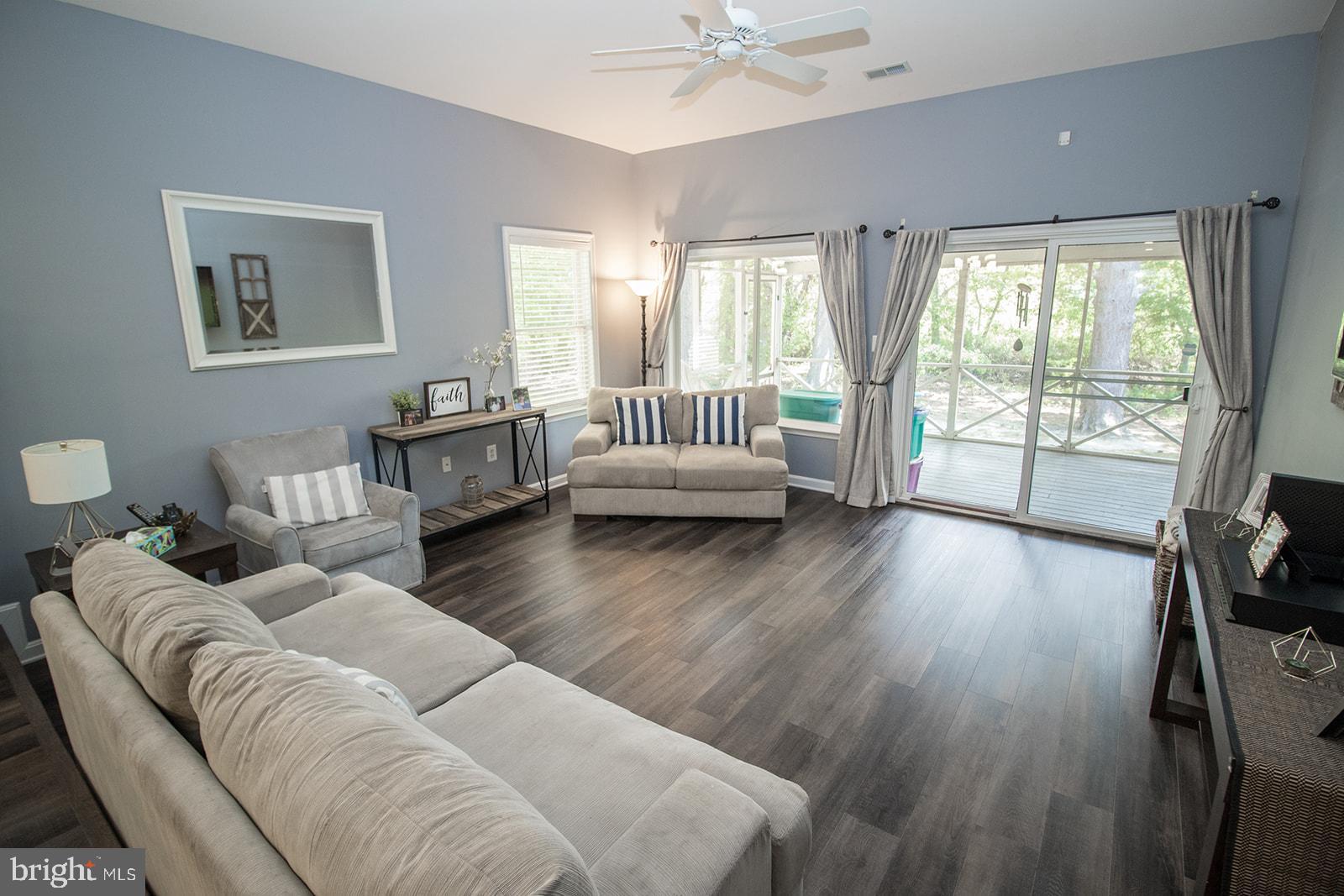 POTOMAC BEACH - Residential