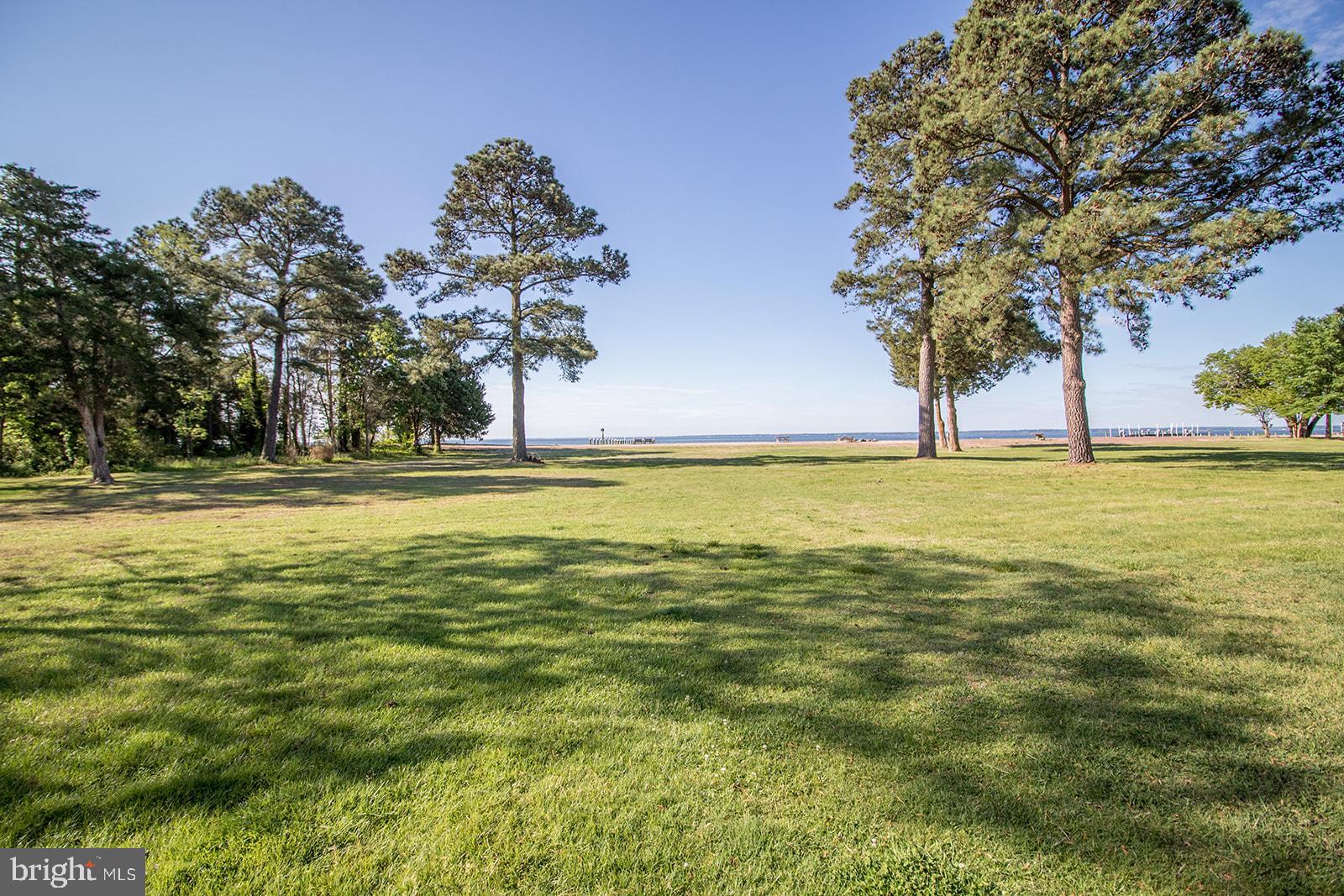 POTOMAC BEACH - Residential