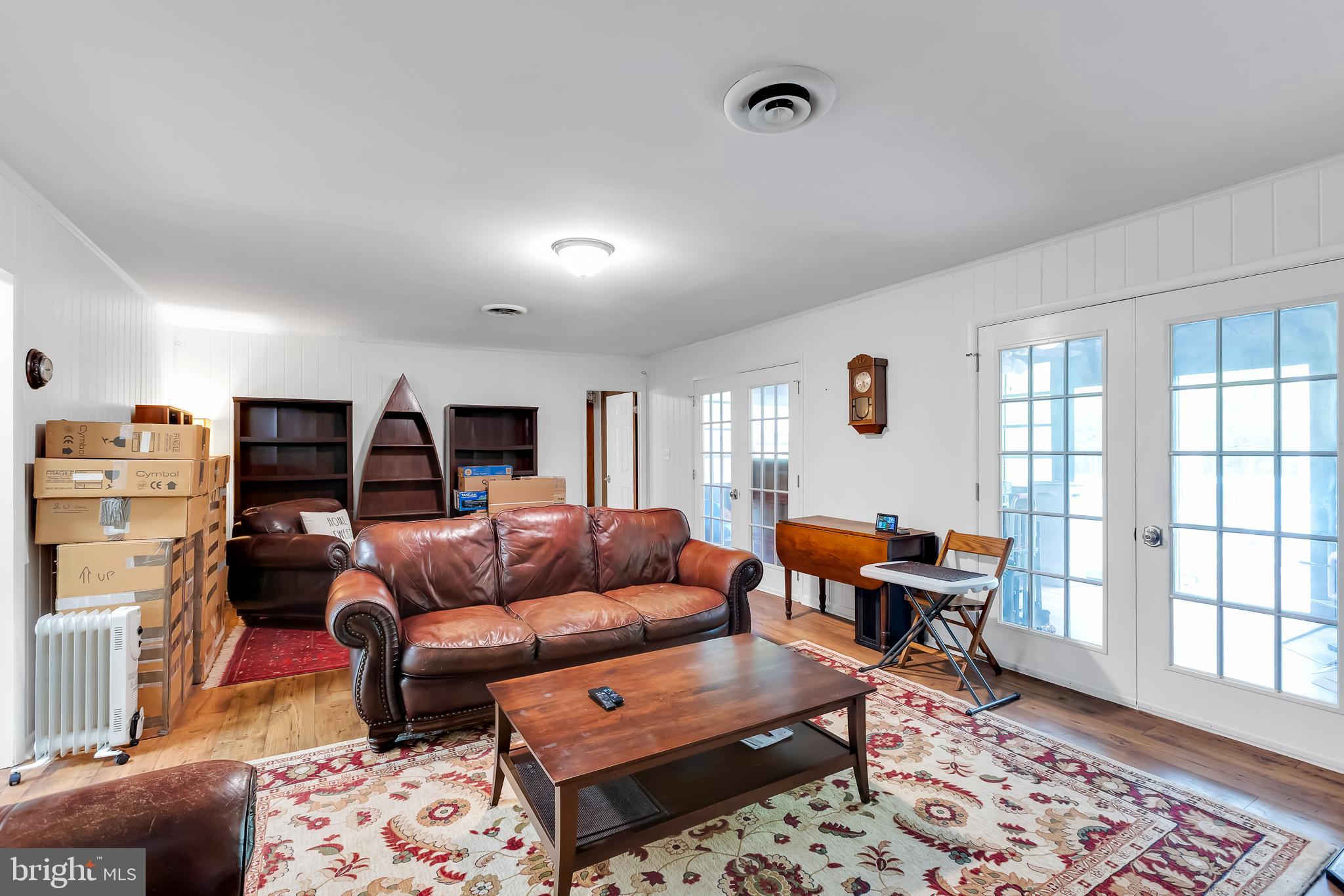 HOLLYWOOD - Residential