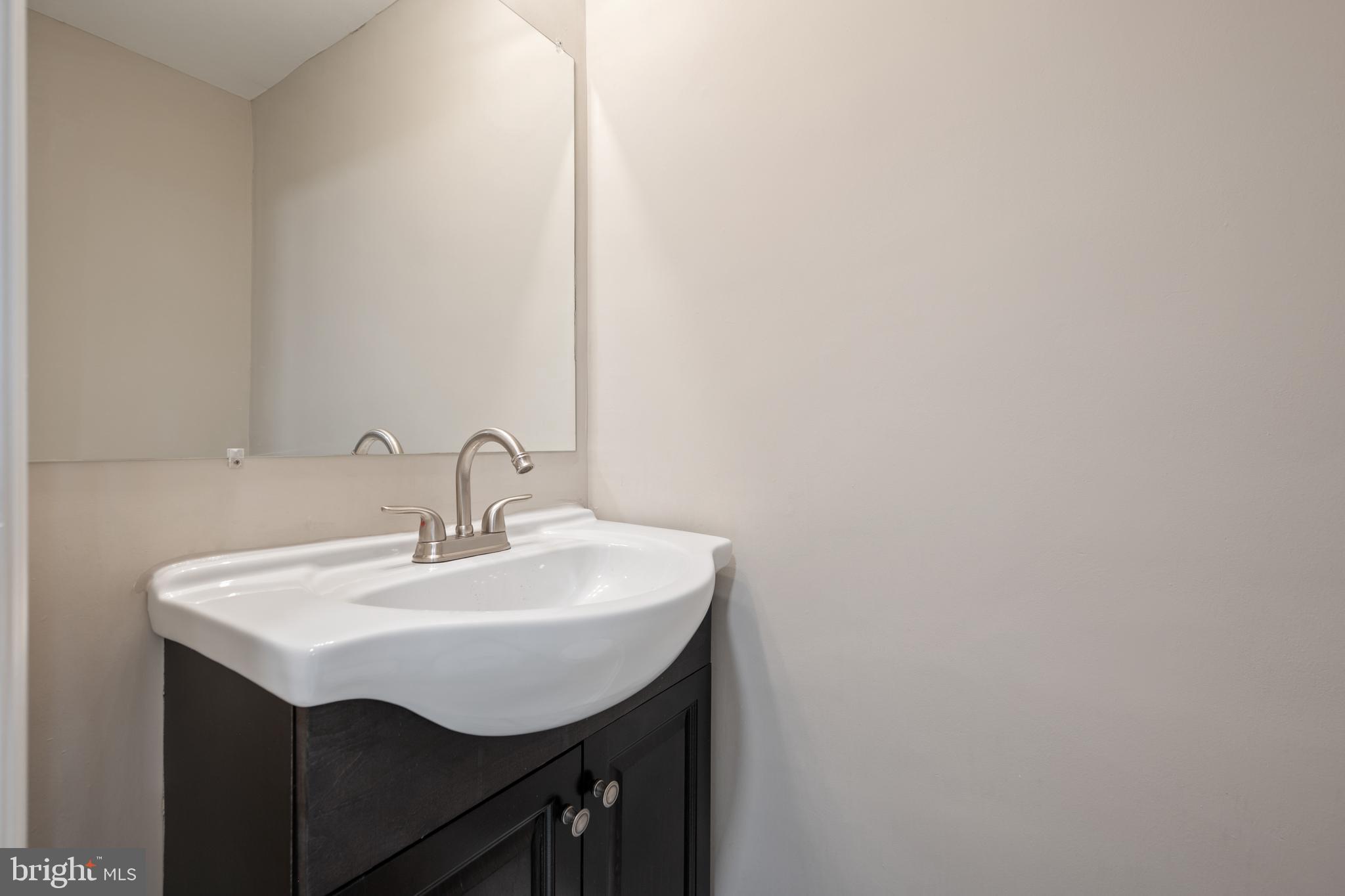 KENT VILLAGE - Residential