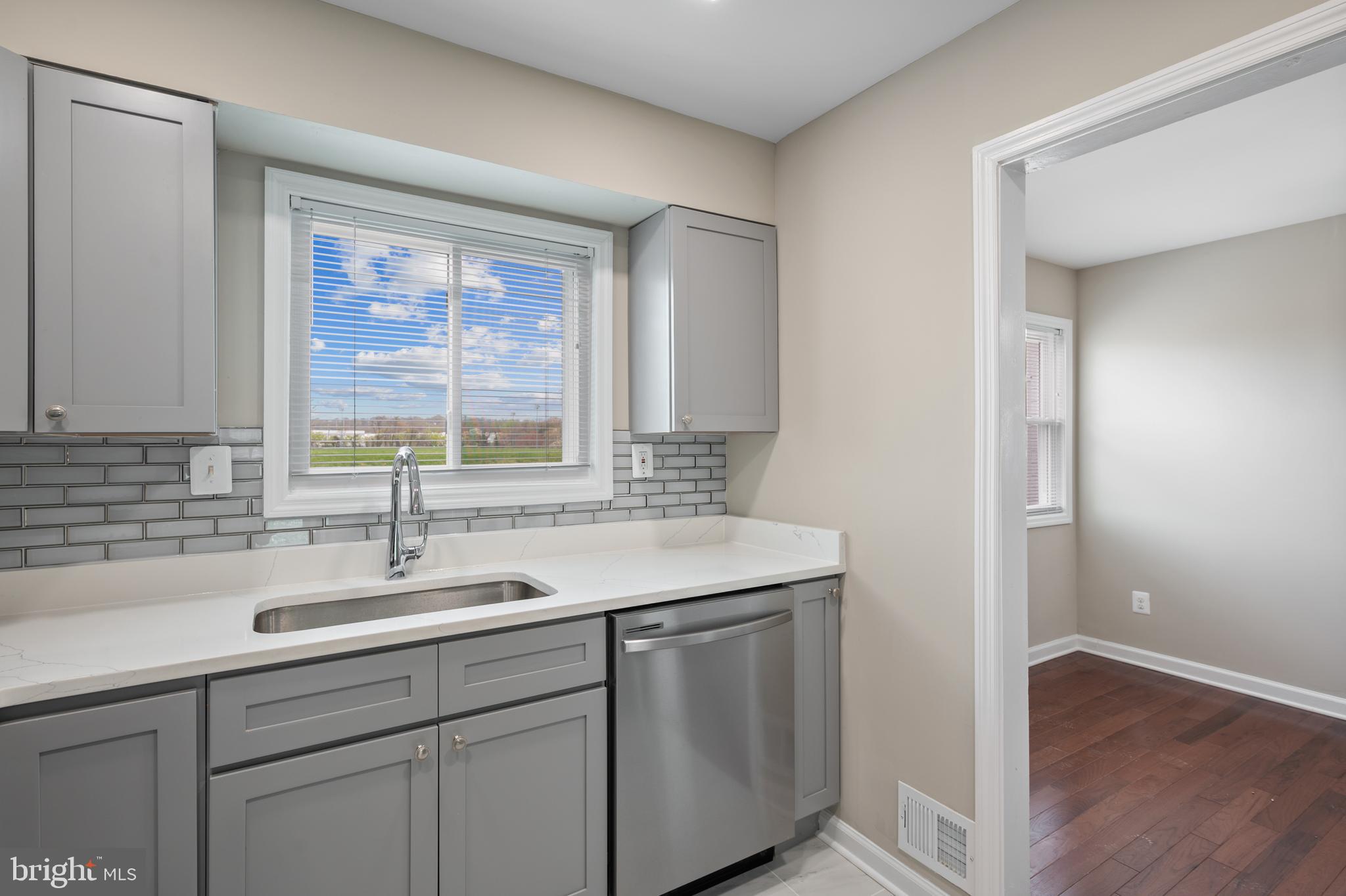 KENT VILLAGE - Residential