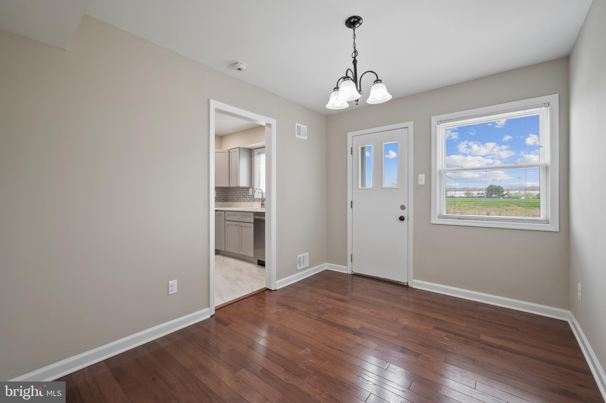 KENT VILLAGE - Residential