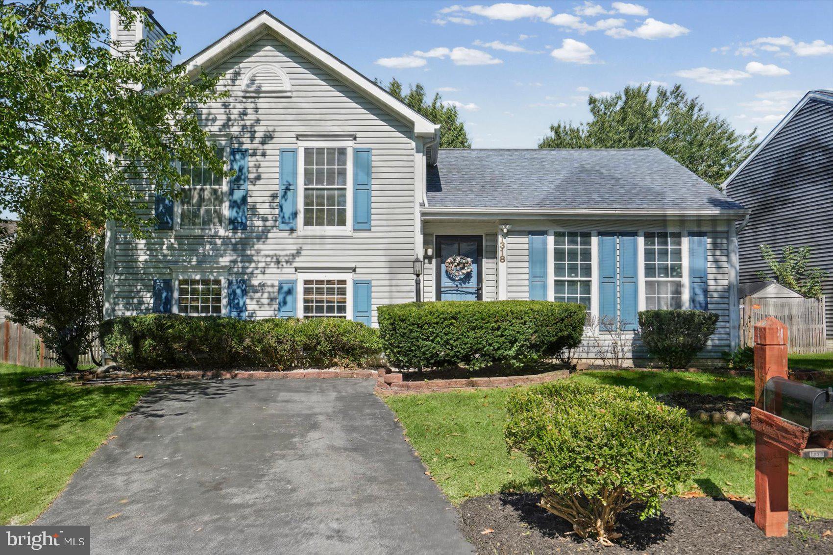 1318 WILLOW OAK DRIVE